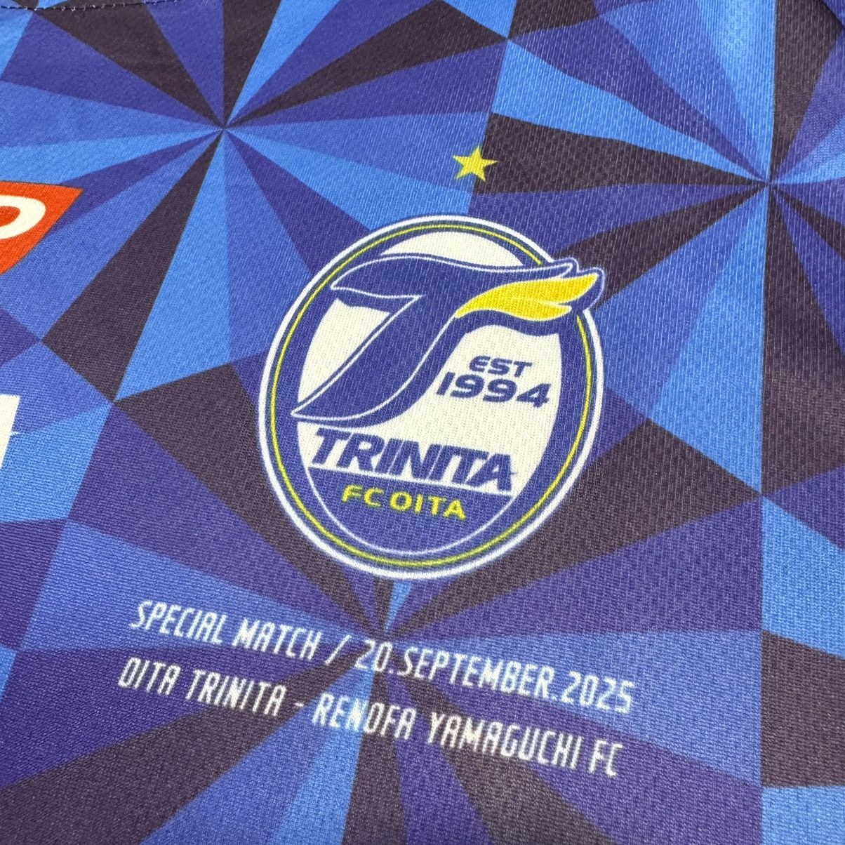 Anime FC Oita Trinita x Kamen Rider supporter jersey Size US L / EU 52-54 / 3 - 3 Thumbnail