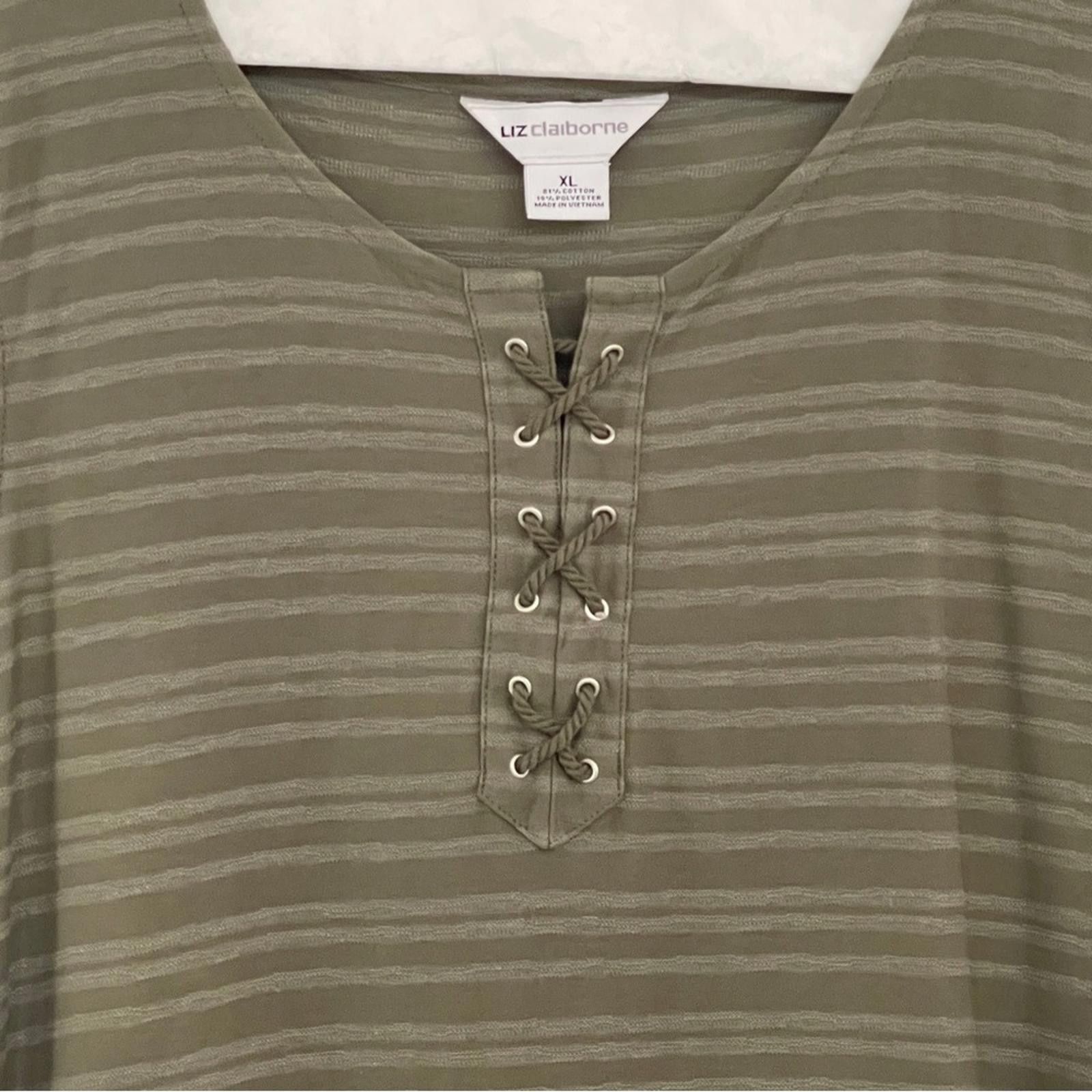 Other Liz Claiborne Olive Green Knit Top with V-Neck Size XL / US 12-14 / IT 48-50 - 4 Thumbnail