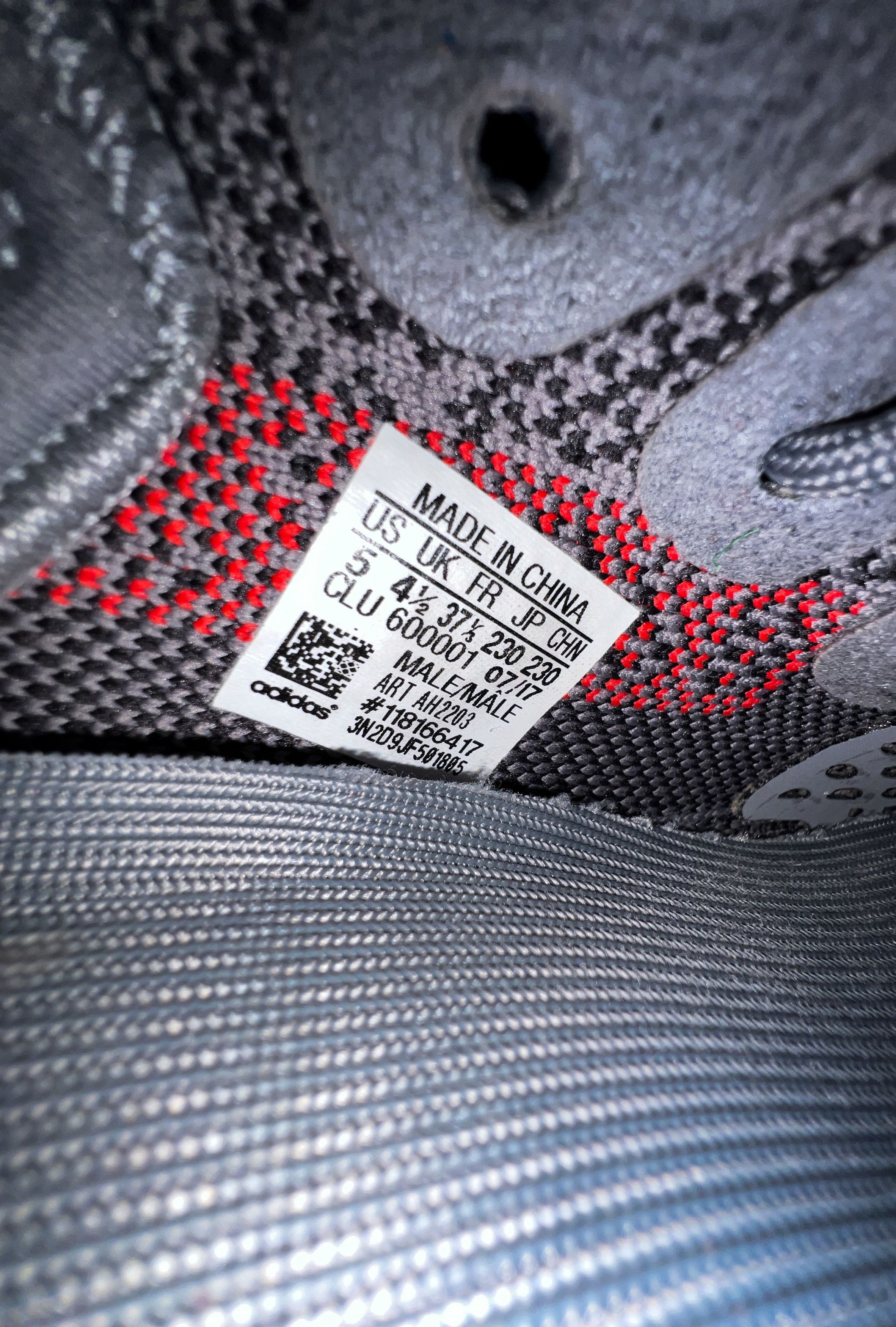 Adidas × Kanye West Adidas Yeezy Boost 350 V2 Beluga 2.0 W Size US 7.5 / IT 37.5 - 12 Thumbnail