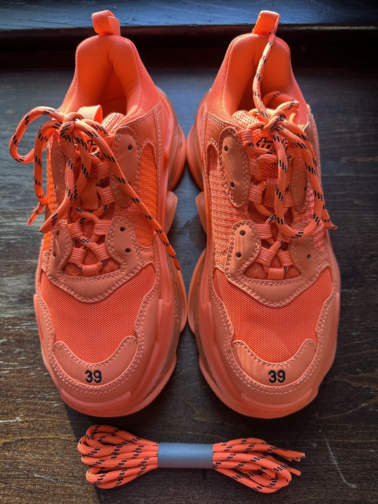 Balenciaga Balenciaga Triple S, Clear Sole – Fluo Orange – EU 39 / US 9 Size US 9 / IT 39 - 4 Thumbnail