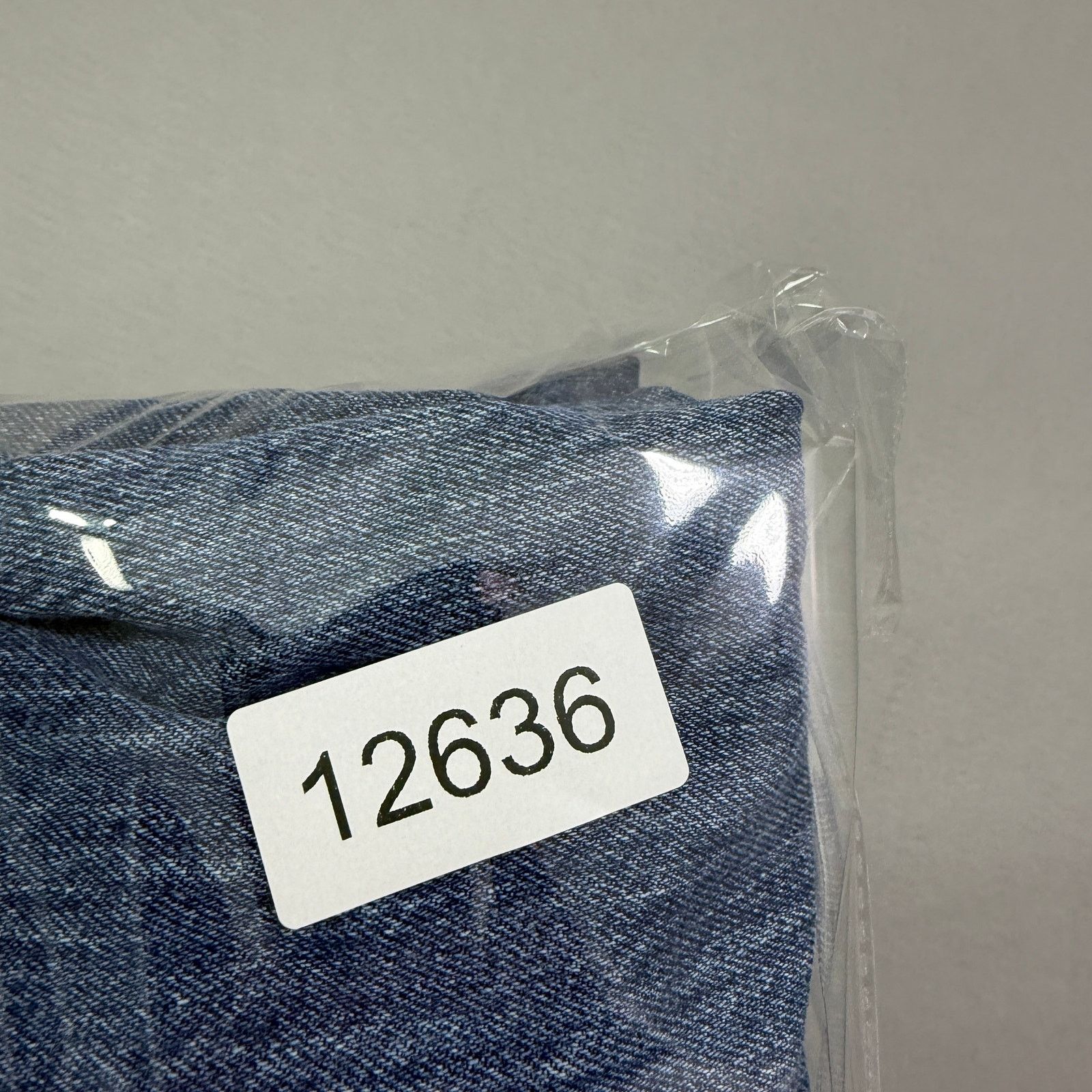 Levi's Levis 501 Jeans Men's 40x29 Blue Denim Faded Straight Leg Size US 40 / EU 56 - 11 Thumbnail