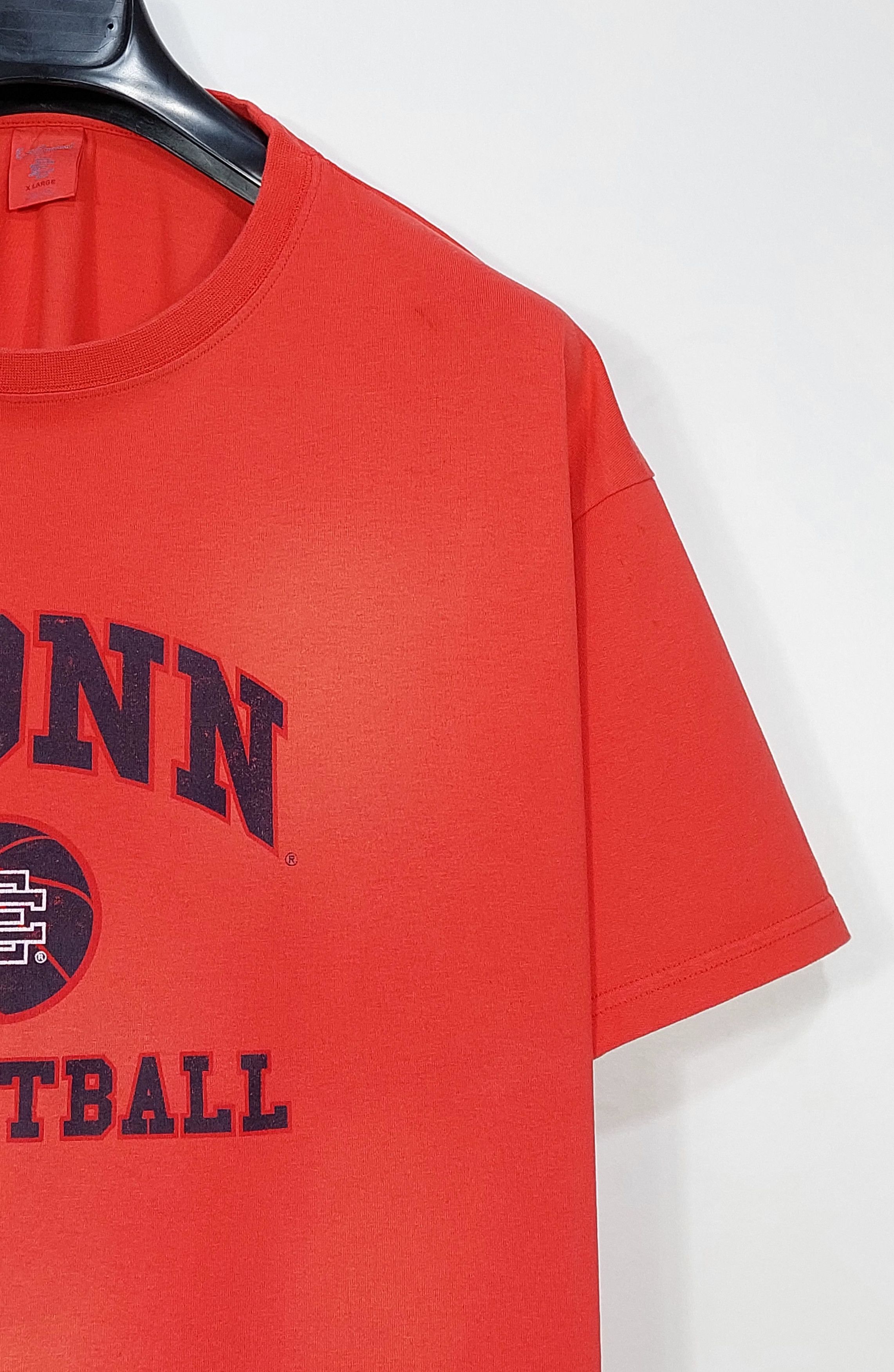 Eric Emanuel EE college UCONN tshirt - washed red XL Size US XL / EU 56 / 4 - 5 Thumbnail