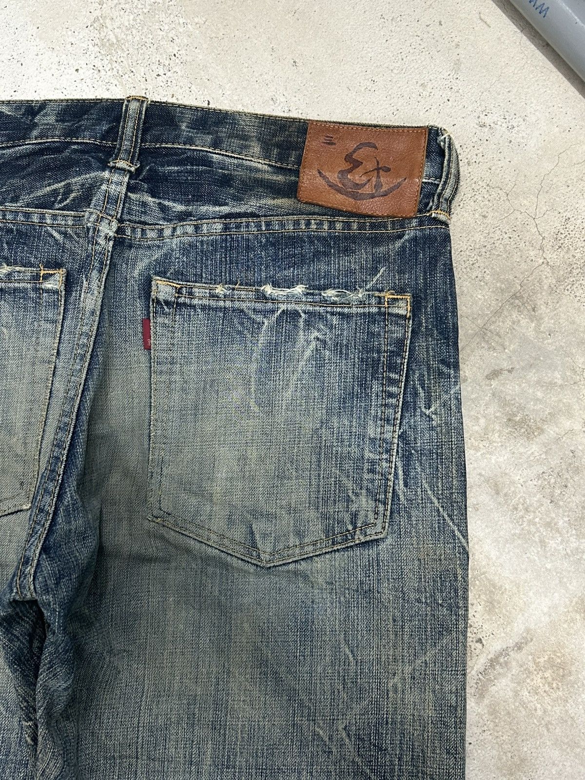 Eternal Eternal Distressed Mud Washed Jean Size US 31 - 13 Thumbnail