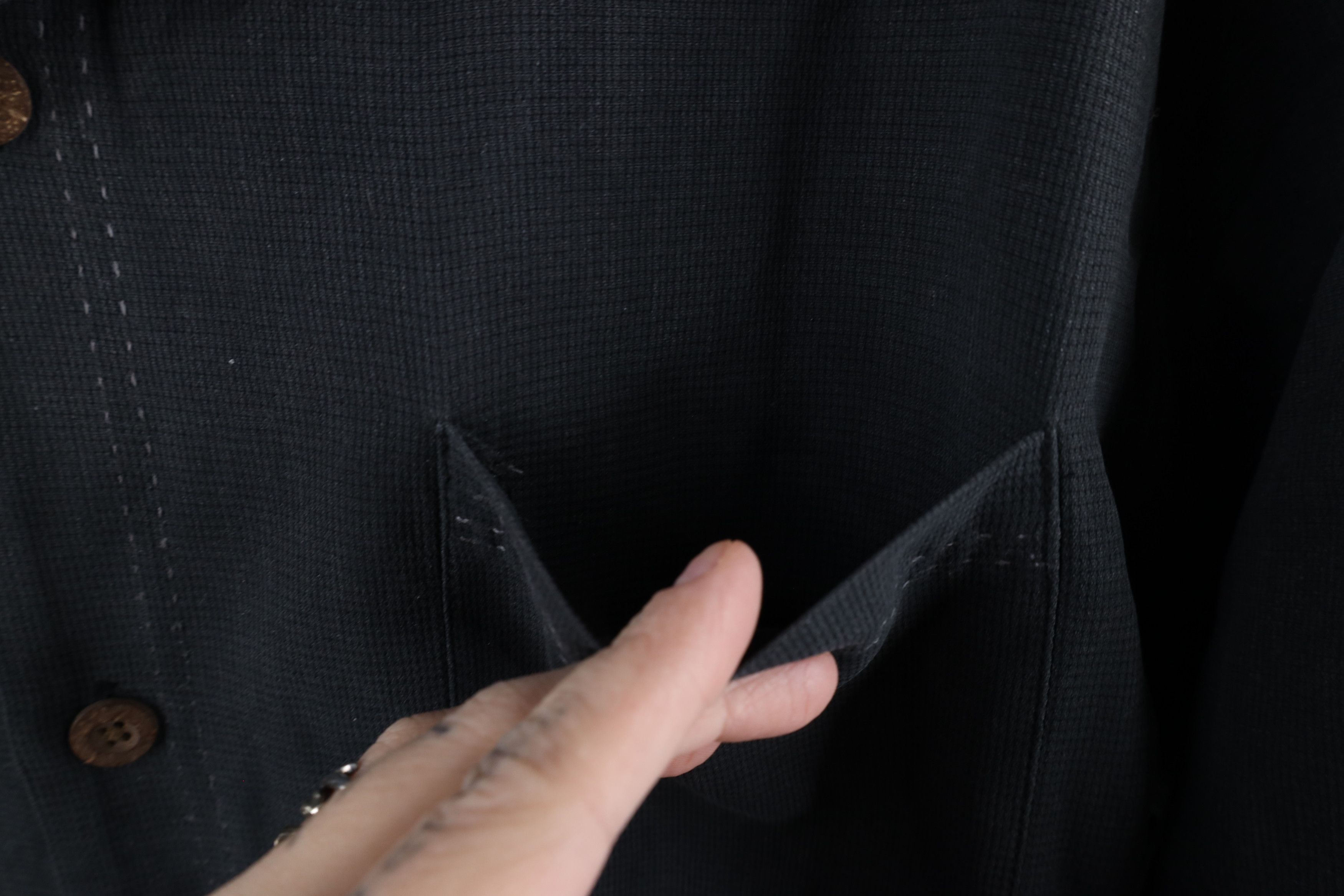Tommy Bahama × Vintage Vintage Tommy Bahama Silk Blend Looped Collar Button Shirt Size US L / EU 52-54 / 3 - 5 Thumbnail
