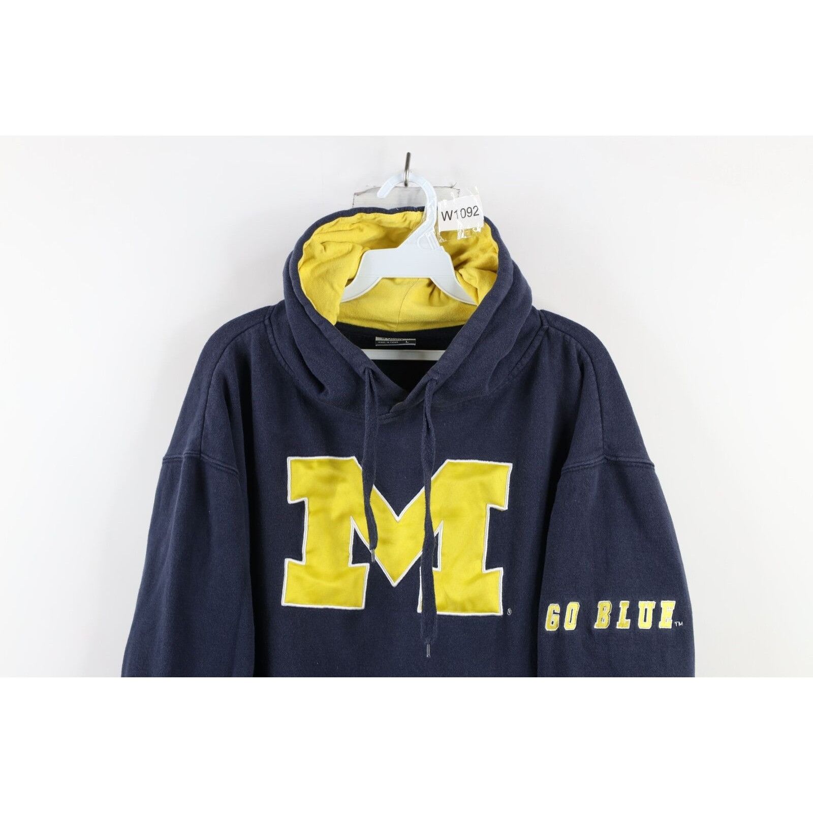 Vintage Vintage Distressed Block M University of Michigan Hoodie Size L / US 10 / IT 46 - 2 Thumbnail