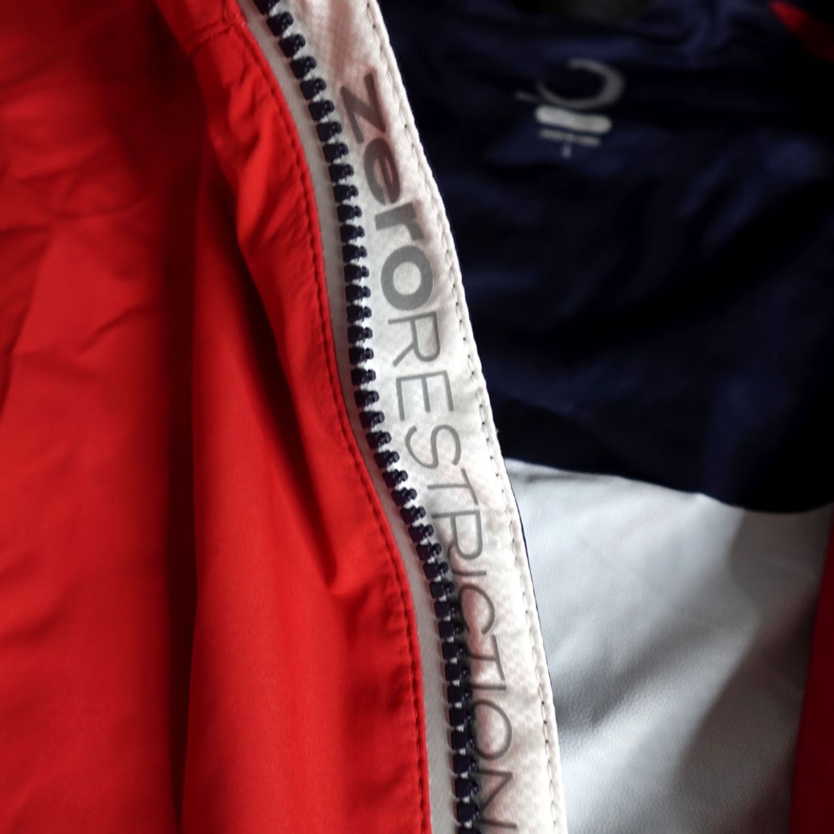 Vintage Zero Restriction Mens Jacket L Red 1/4 Zip Tour Series Waterproof Windbreaker Size US L / EU 52-54 / 3 - 7 Thumbnail