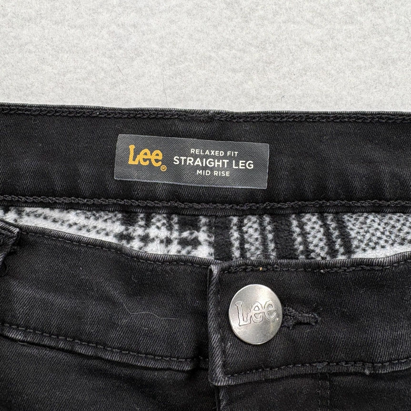 Lee Lee Jeans Womens 10 Black Relaxed Fit Straight Leg Mid Rise Fleece Lined Denim Size 32" / US 10 / IT 46 - 4 Thumbnail