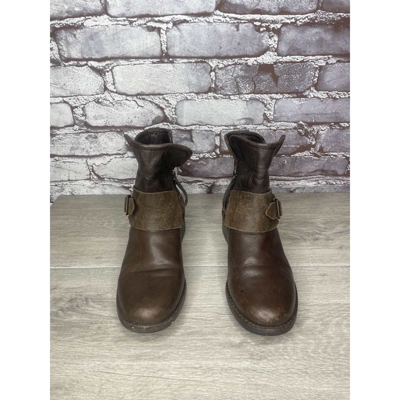 Ugg UGG® AUSTRALIA CYBELE STOUT LEATHER BIKER BOOTS Women Sz 5.5 Size US 5.5 / IT 35.5 - 11 Thumbnail