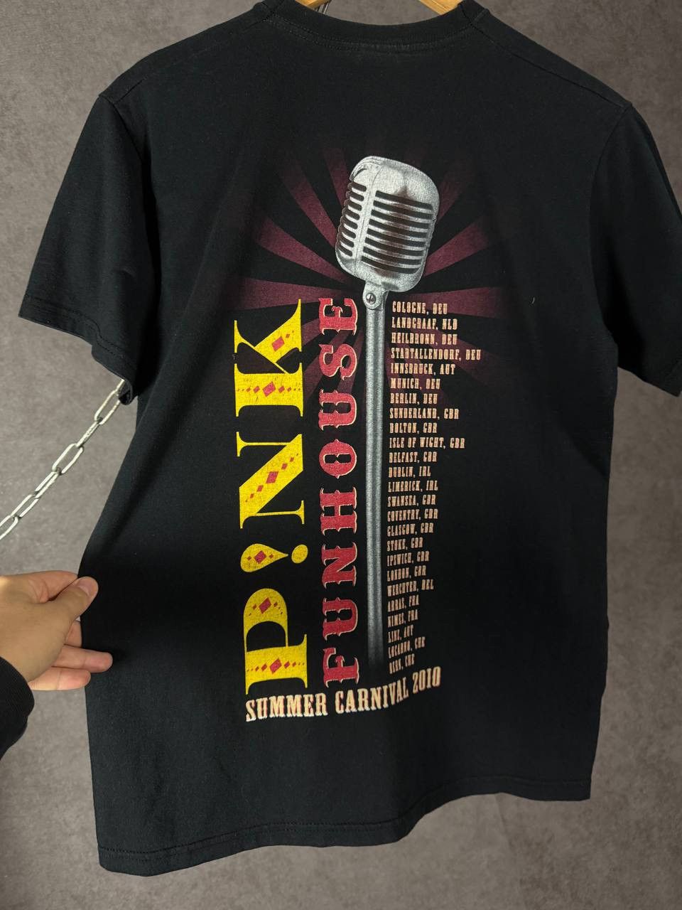 Pink Pink 2010 band tour tee Size US S / EU 44-46 / 1 - 6 Thumbnail