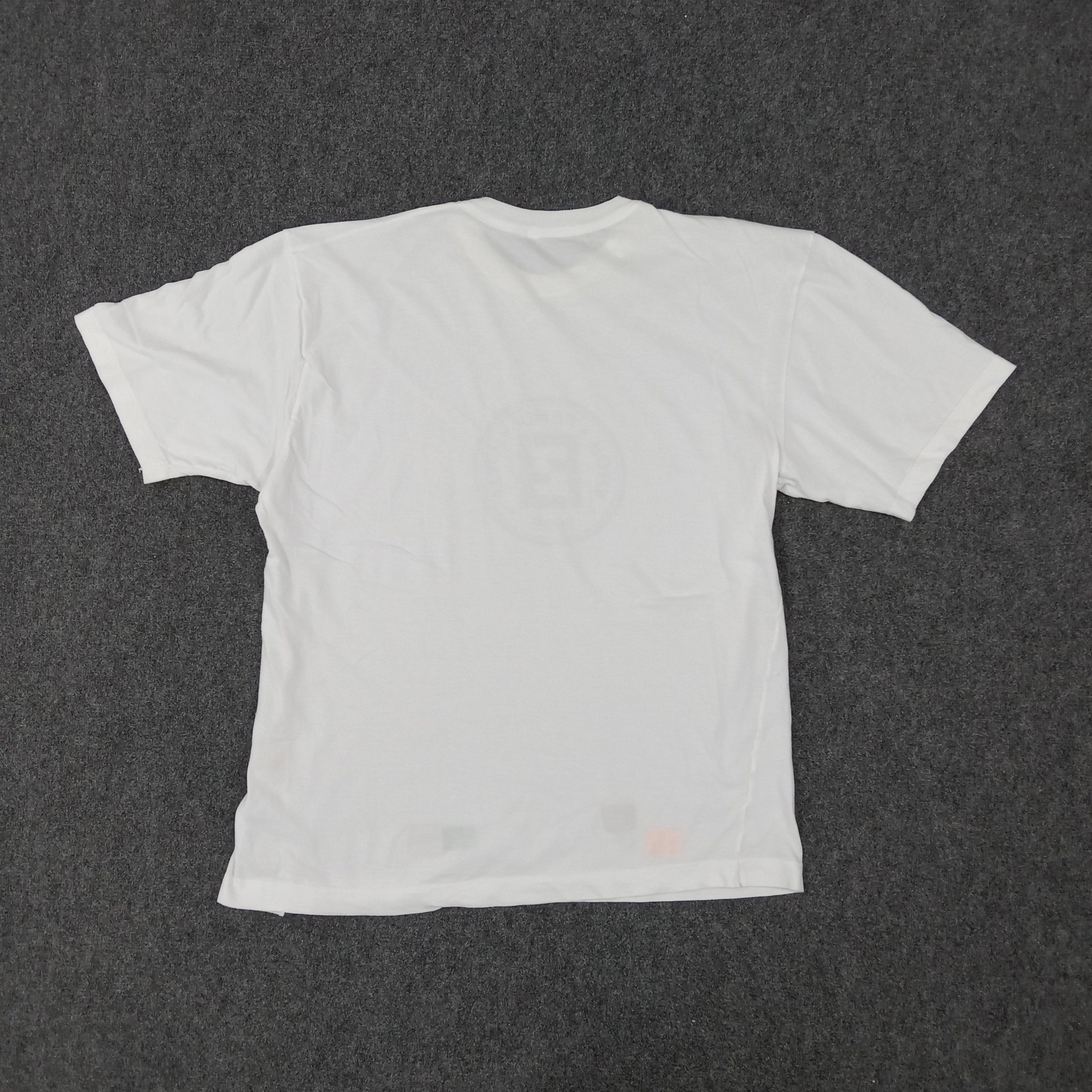 Fendi × Vintage Fendi Italian Brand Logo Tshirt Size US L / EU 52-54 / 3 - 5 Thumbnail