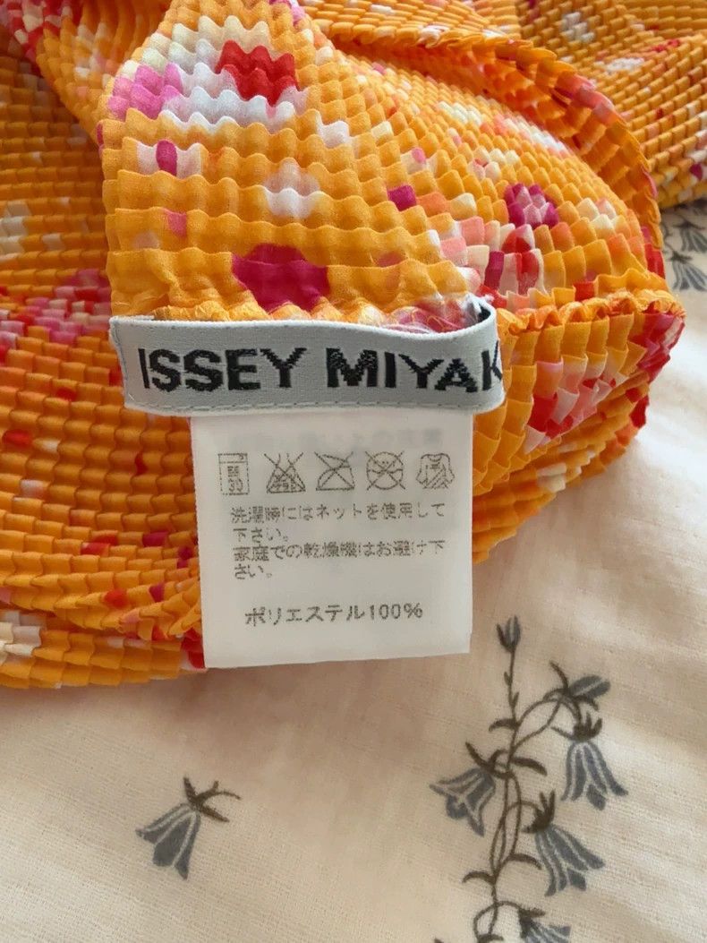 Issey Miyake issey miyake size:2 Showa Flower blouse 2505-Nextarrow Size XXS / US 00 / IT 34 - 2 Thumbnail