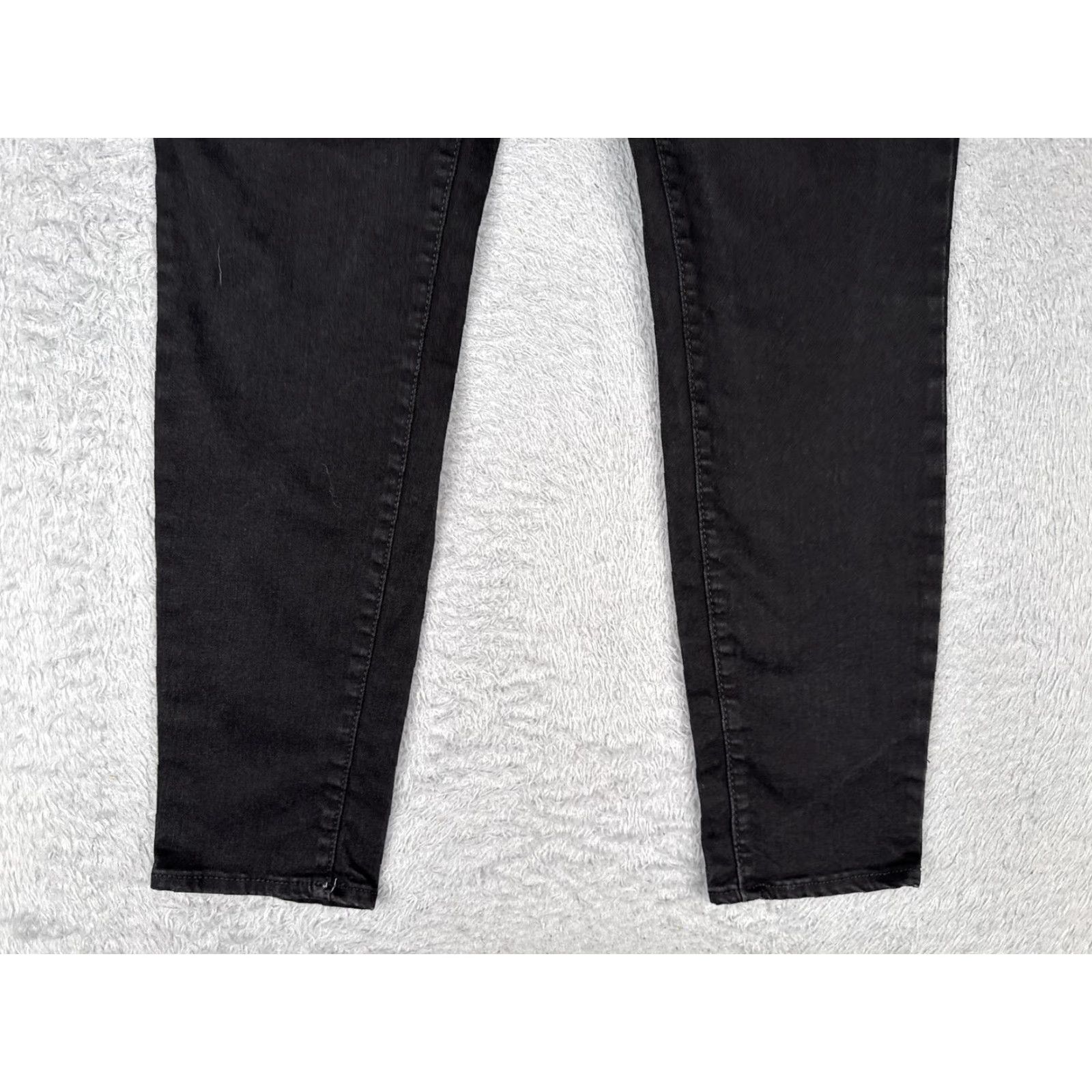 Old Navy Old Navy Jeans Womens 14 Regular Black Rockstar Mid Rise Skinny Stretch Denim Shirt? Size 36" / US 14 / IT 50 - 2 Thumbnail