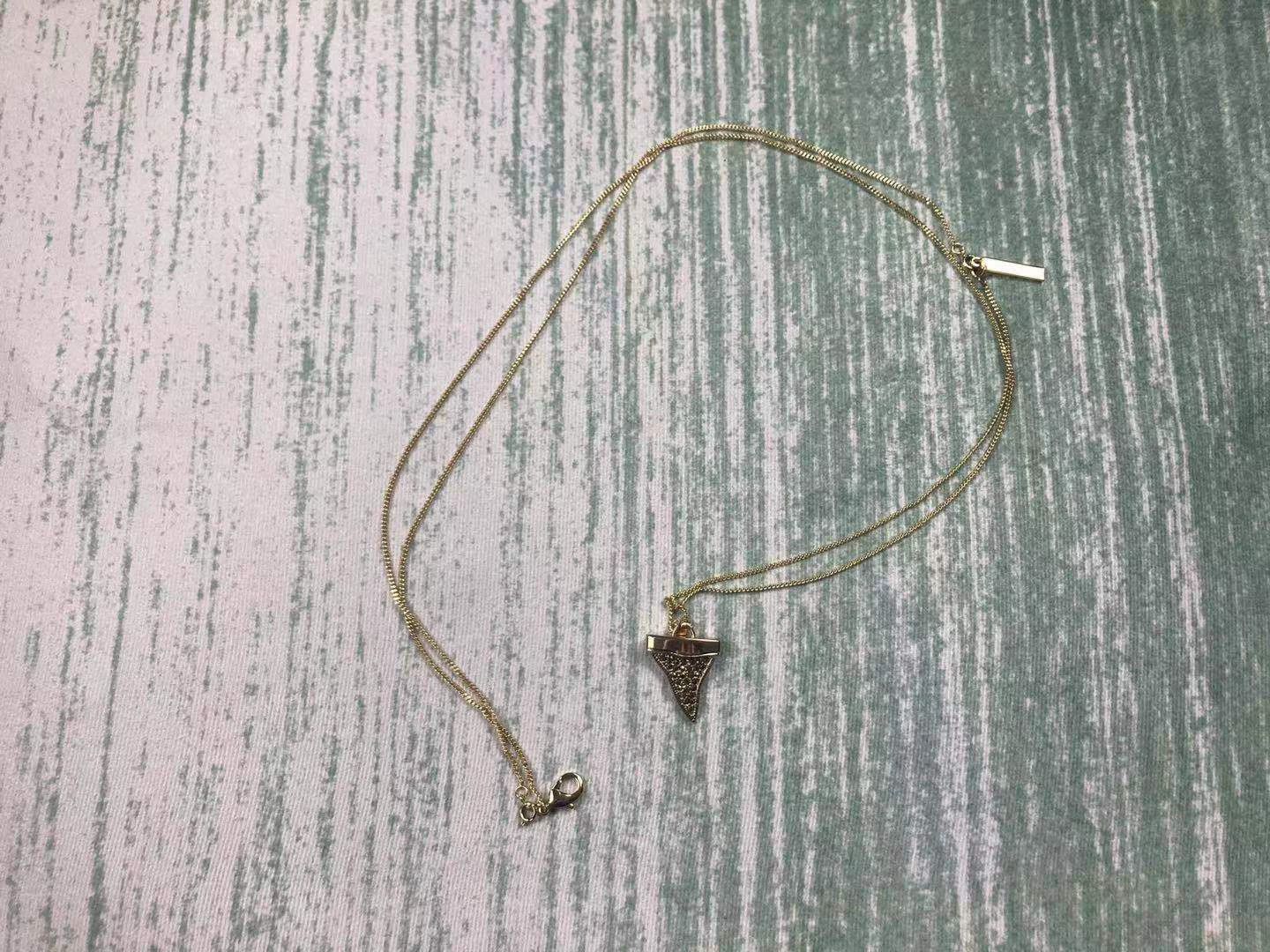 Givenchy Givenchy Limited Gold Shark Tooth Necklace Size ONE SIZE - 1 Thumbnail