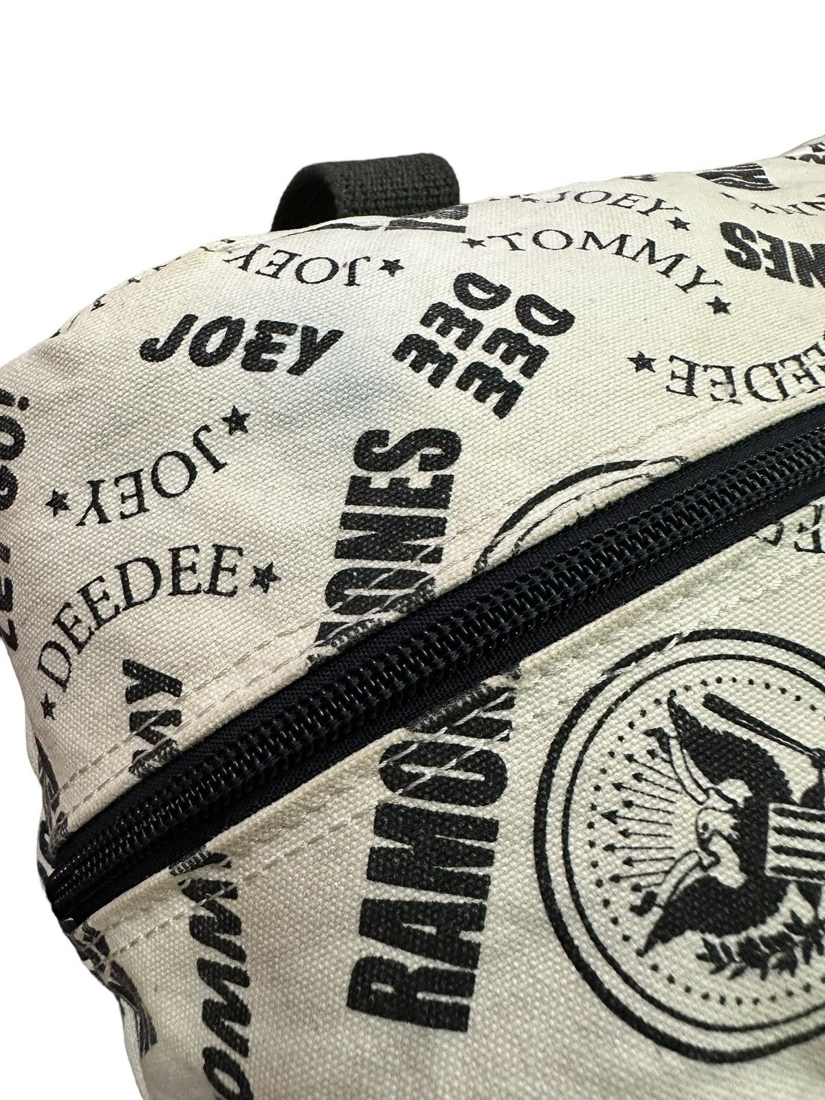 Hysteric Glamour HYSTERIC GLAMOUR X RAMONES FUFFLE BAG Size ONE SIZE - 7 Thumbnail