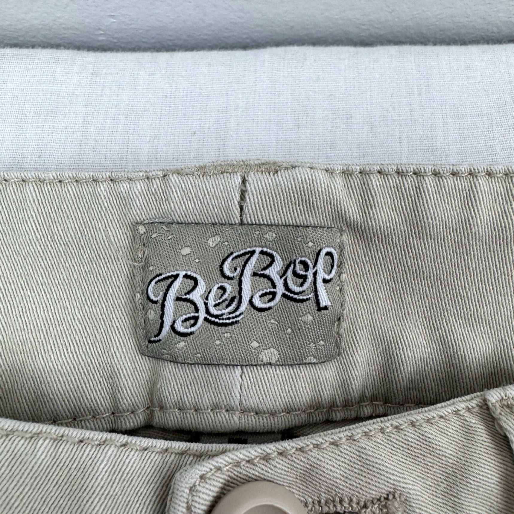 Vintage VINTAGE BeBop Khakis Pants Womens 7 Bootcut Beige 90s Y2K Hippie Hipster Flare Baggy Casual Size 28" / US 6 / IT 42 - 3 Thumbnail