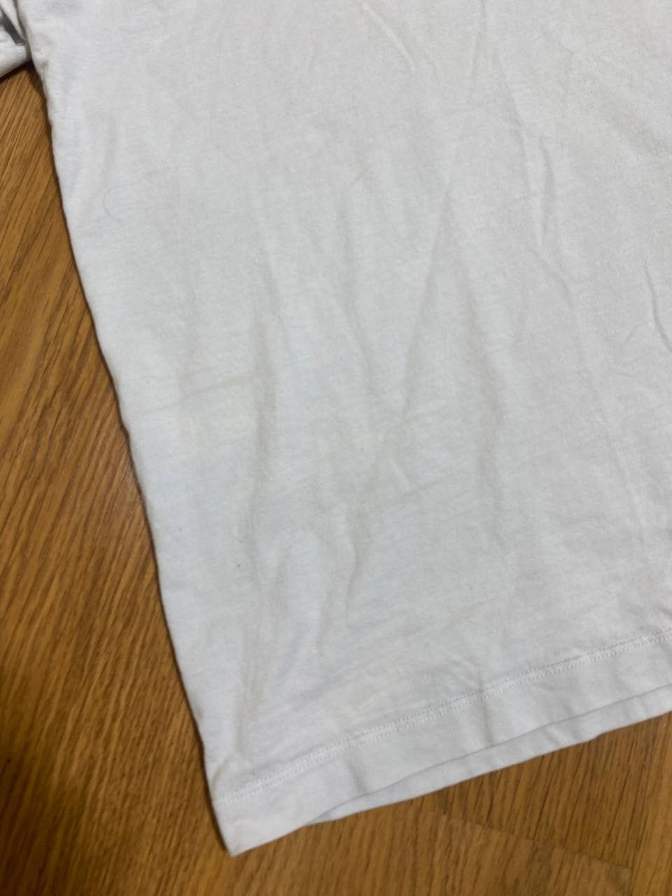 Hugo Boss × Vintage Vintage Streetwear Hugo Boss T-shirt Size US S / EU 44-46 / 1 - 17 Thumbnail
