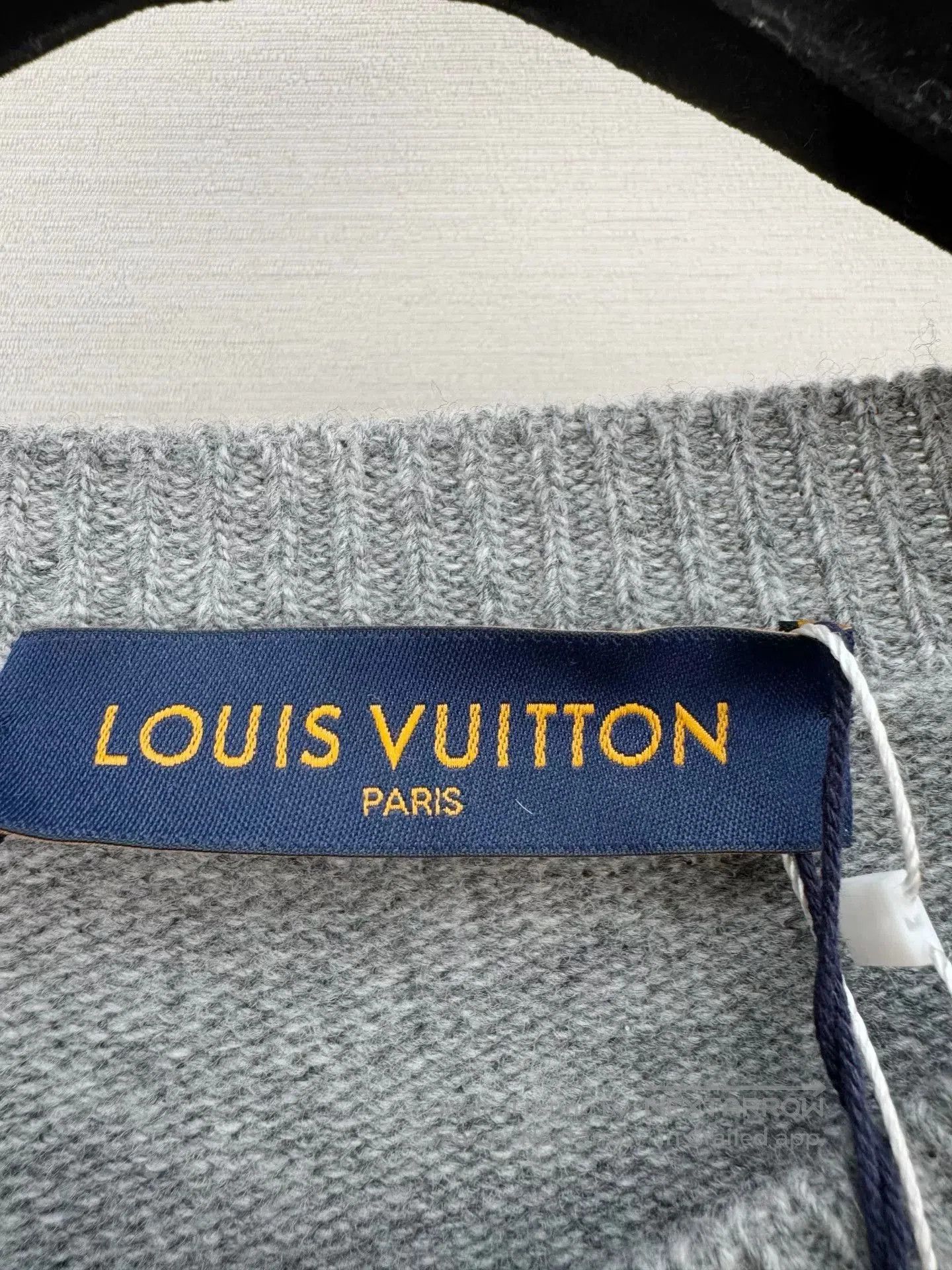 Louis Vuitton Louis Vuitton Tiger Print Sweater S. Size US S / EU 44-46 / 1 - 2 Thumbnail