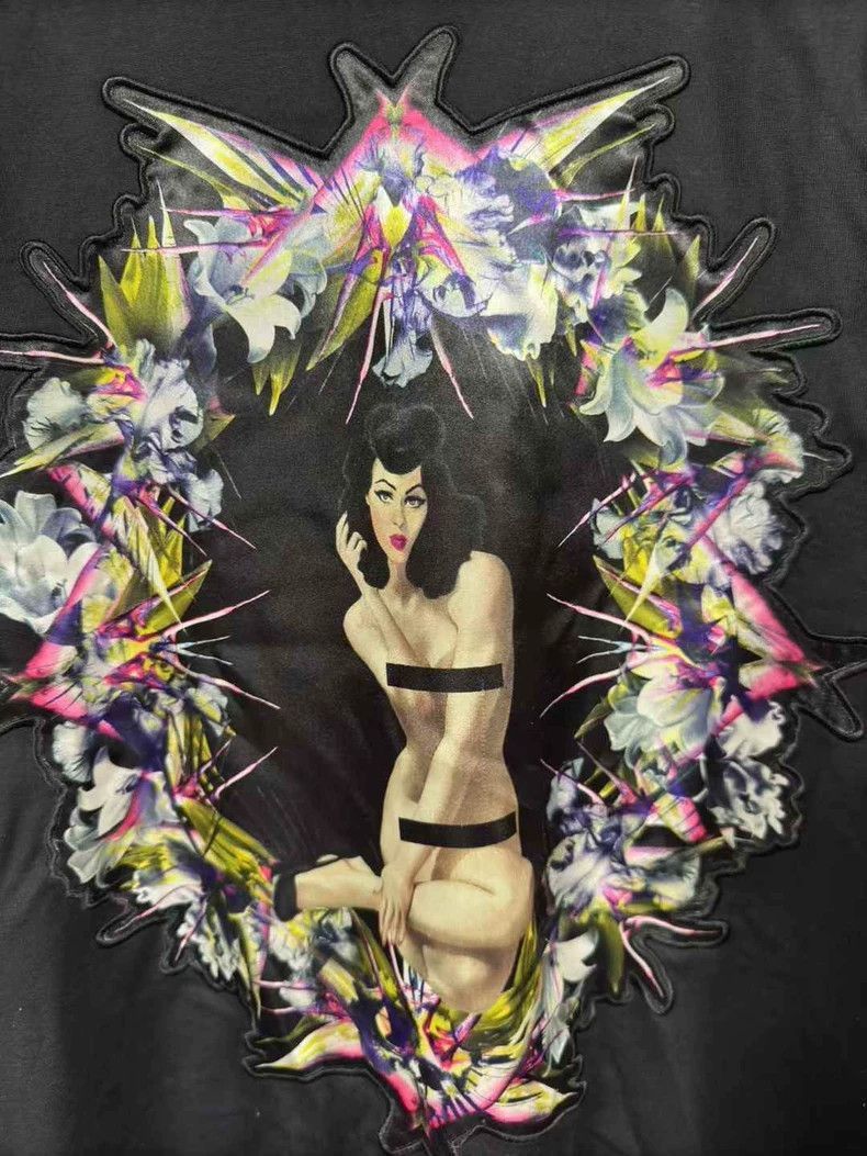 Givenchy Givenchy Givenchy Short Sleeve Graphic TShirt -2507 Size US M / EU 48-50 / 2 - 2 Thumbnail