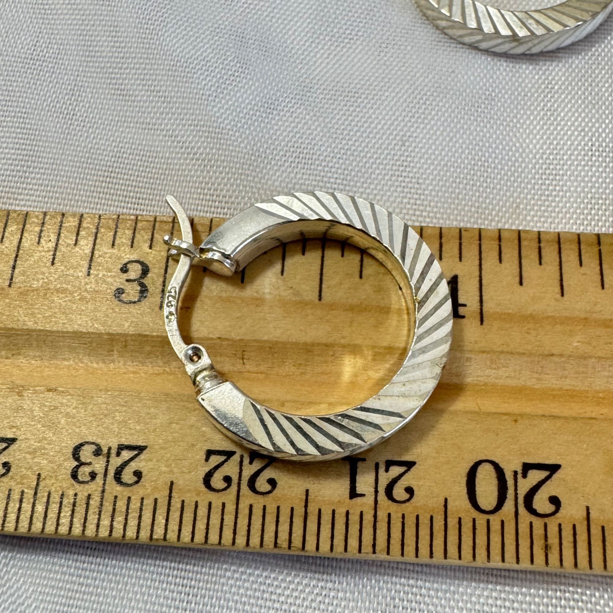 Vintage VTG Solid Sterling Silver 925 Textured Hoop Earrings Hinged Size ONE SIZE - 5 Thumbnail