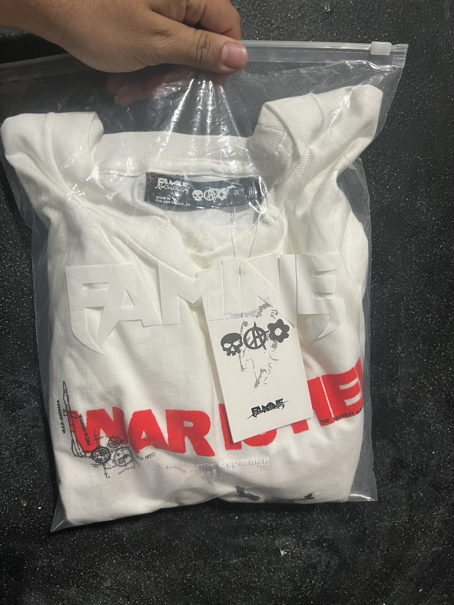 Rap Tees Famine Yordie 'War Is Hell' White T-Shirt Size US L / EU 52-54 / 3 - 4 Thumbnail
