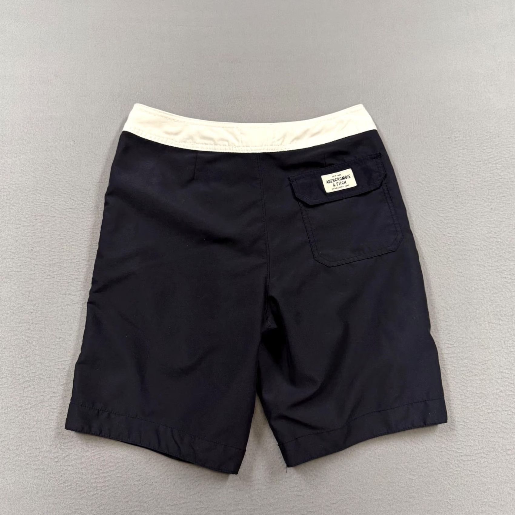 Abercrombie & Fitch Abercrombie & Fitch Shorts Mens Small Navy Board Shorts Drawstring Back Pocket Colorblock Beach Summer Mens S Navy Board Shorts Size US 29 - 4 Thumbnail