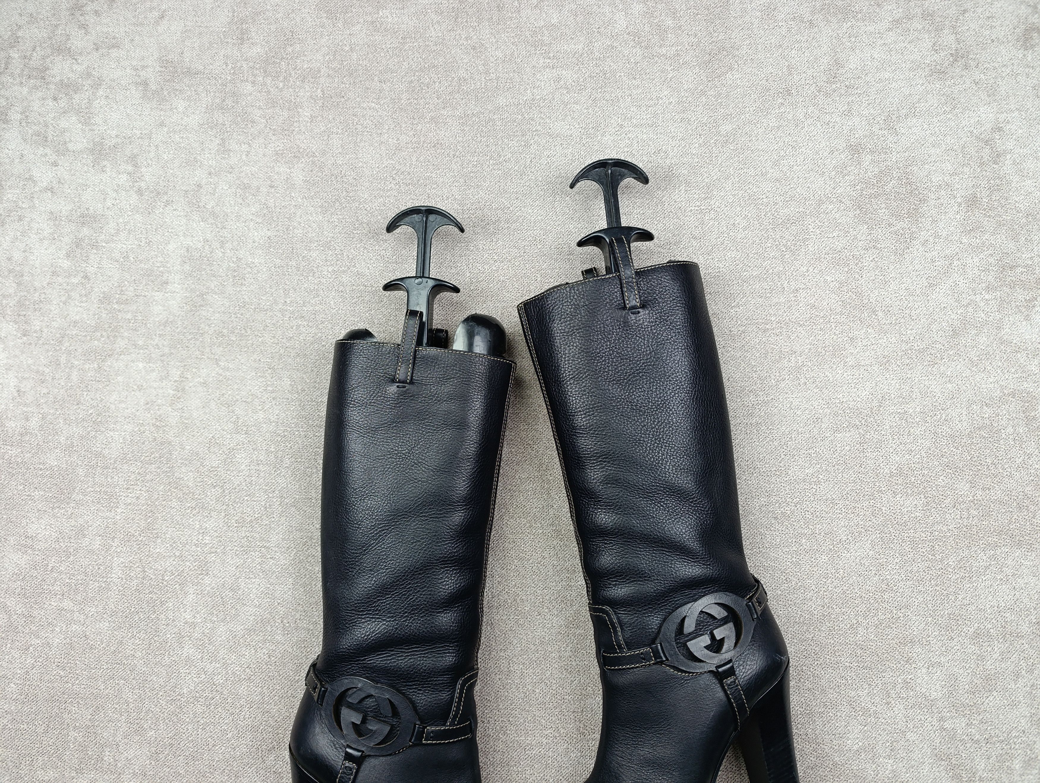 Gucci GUCCI BLACK GG INTERLOCK LOGO LEATHER BOOTS Size US 7 / IT 37 - 7 Thumbnail