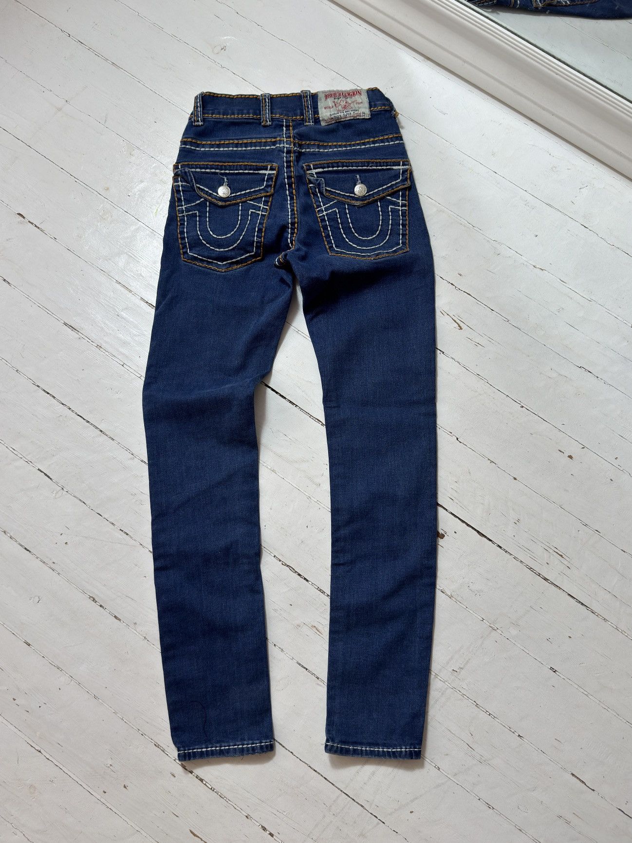 True Religion VINTAGE TRUE RELIGION CONTRASTING SEAMS SKINNY JEANS Size 30" / US 8 / IT 44 - 5 Thumbnail