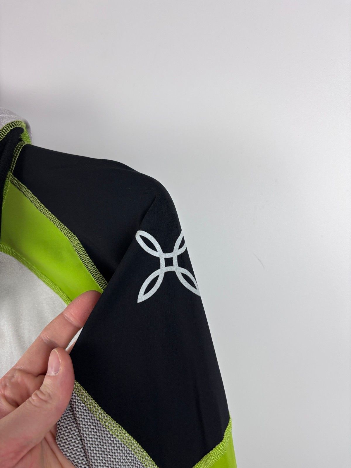 Other Womens Montura Lightweight Activewear Long Sleeve Hoodie L Size L / US 10 / IT 46 - 9 Thumbnail