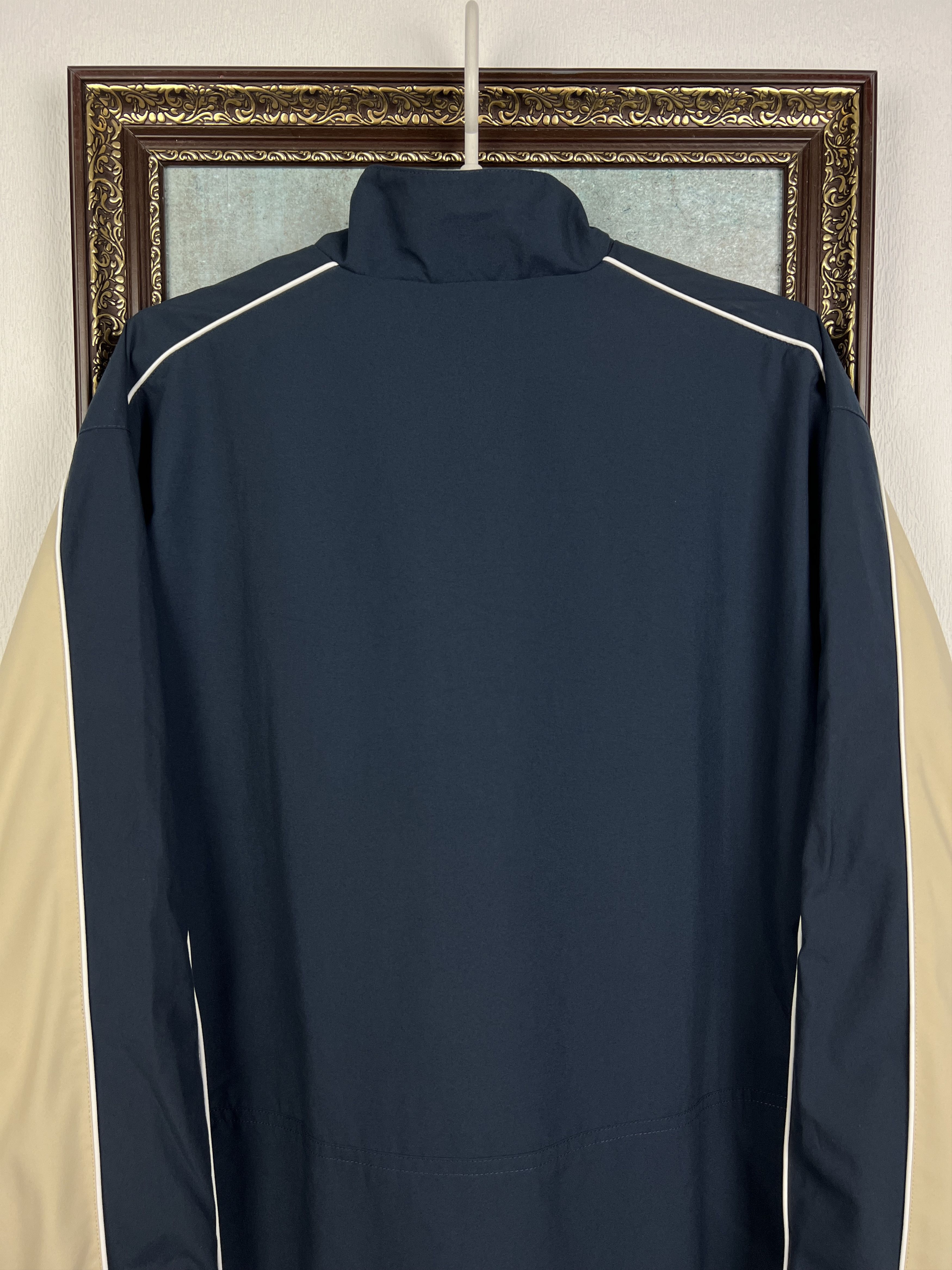 Nike Vintage Nike Beige Jacket Swoosh Track Top Windbreaker Rare Size US L / EU 52-54 / 3 - 13 Thumbnail
