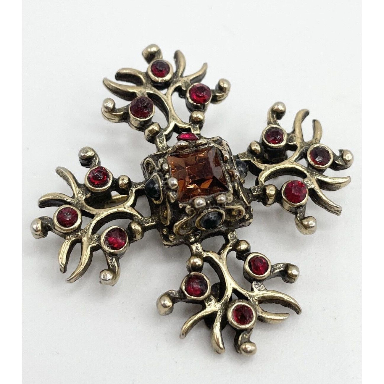 Vogue Vintage Vogue Jlry Maltese Cross Rhinestone Glass Brooch Pin Size ONE SIZE - 3 Thumbnail