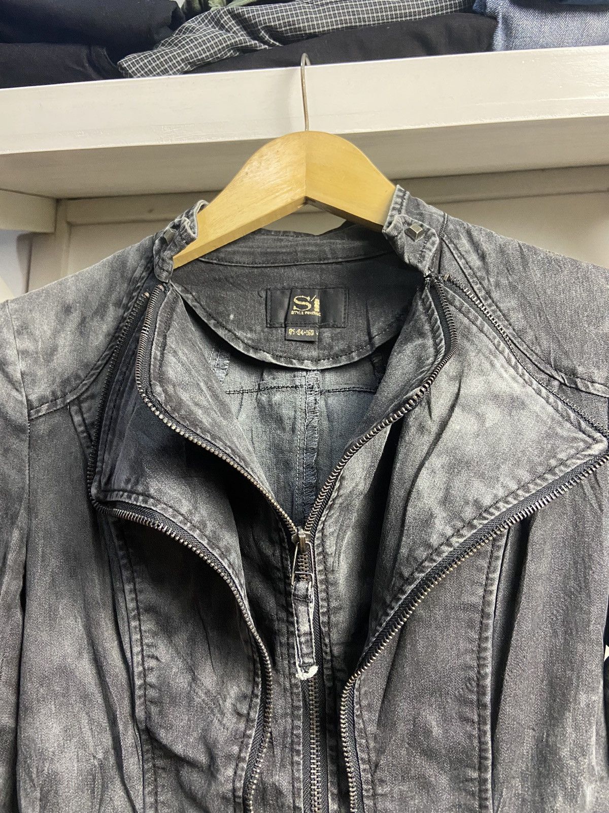 If Six Was Nine × Japanese Brand × Le Grande Bleu (L.G.B.) 🔥 Rare 🔥 SI innerve L.G.B style denim motorbike jacket Size S / US 4 / IT 40 - 4 Thumbnail