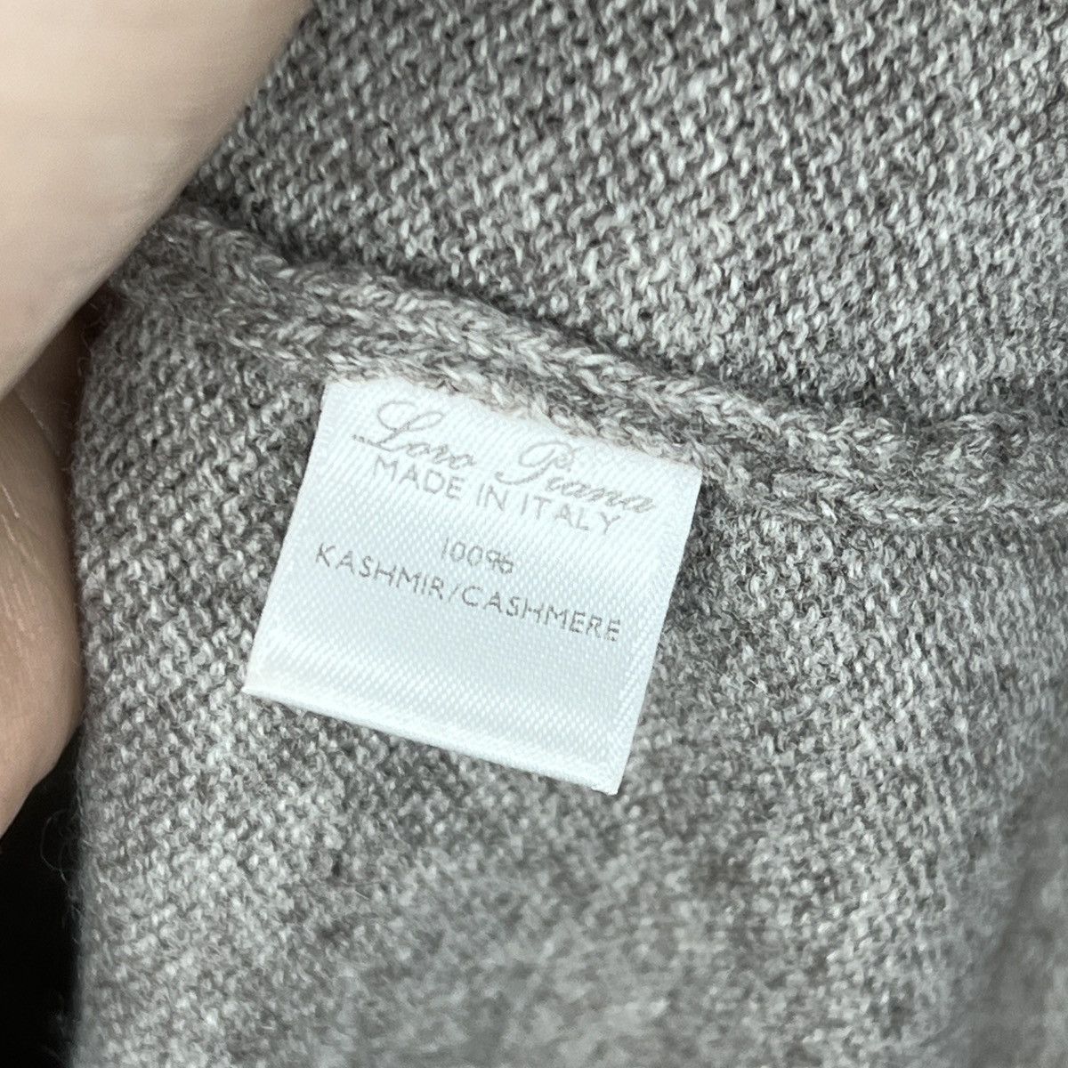Loro Piana Loro Piana Cashmere Top Beige Brown Tshirt Size XS / US 0-2 / IT 36-38 - 6 Thumbnail