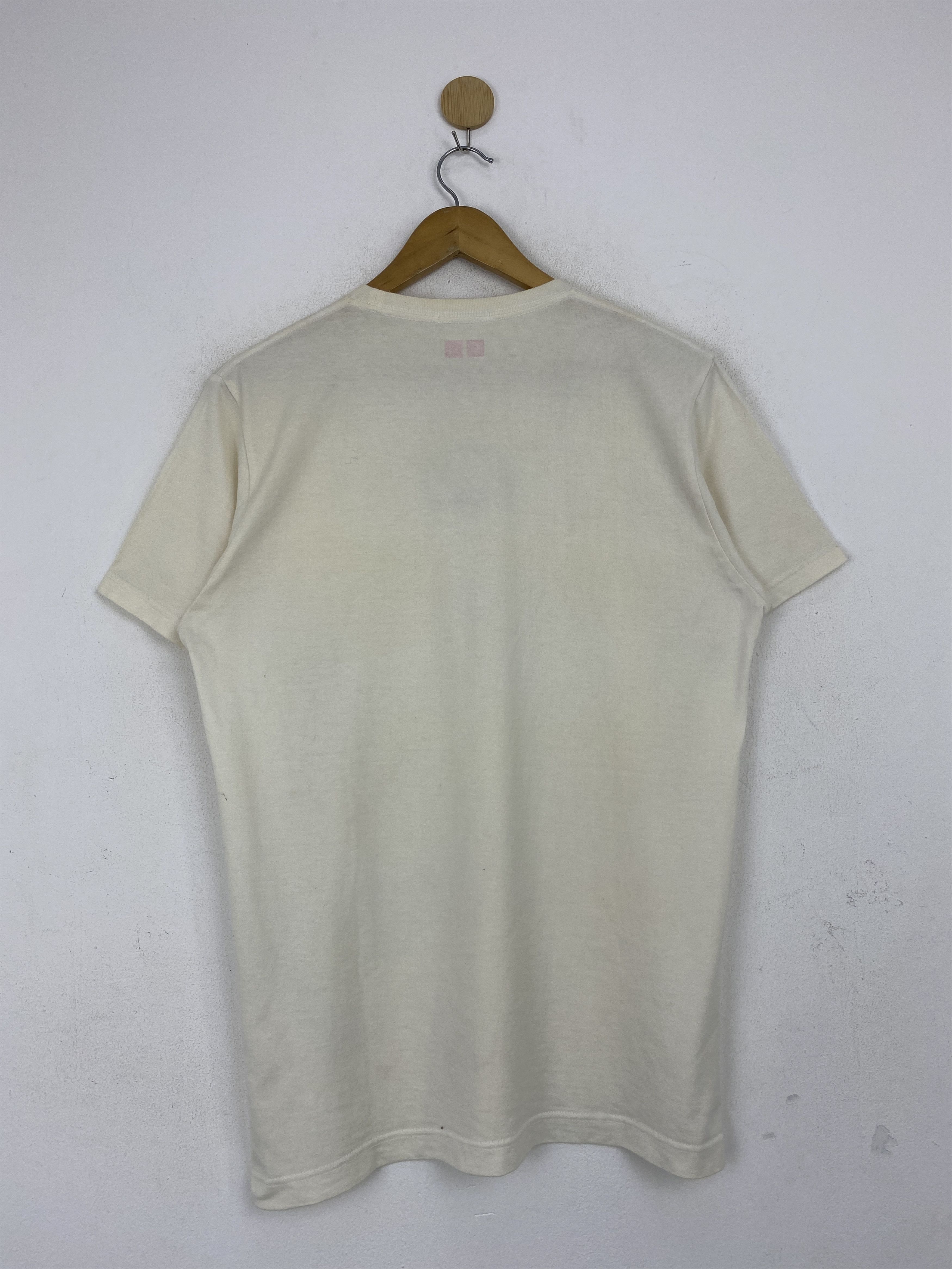 Anime × Uniqlo × Vintage Vintage Uniqlo Japanese Anime T-Shirt TA0625 Size US L / EU 52-54 / 3 - 3 Thumbnail