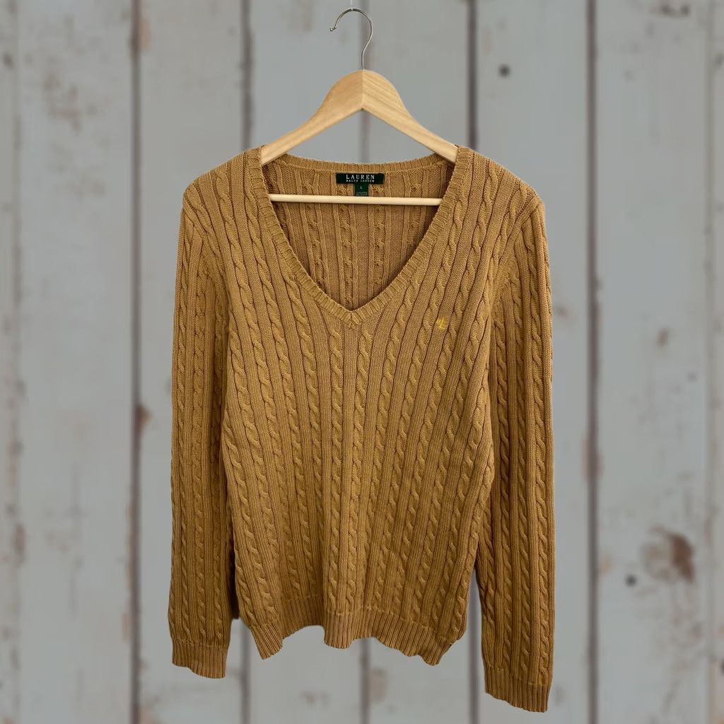 Ralph Lauren Ralph Lauren RLL Gold Logo Green Label Sweater Women Beige L Beige Logo Pullover Knit Neat Vintage Style (if applicable) Size L / US 10 / IT 46 - 1 Thumbnail