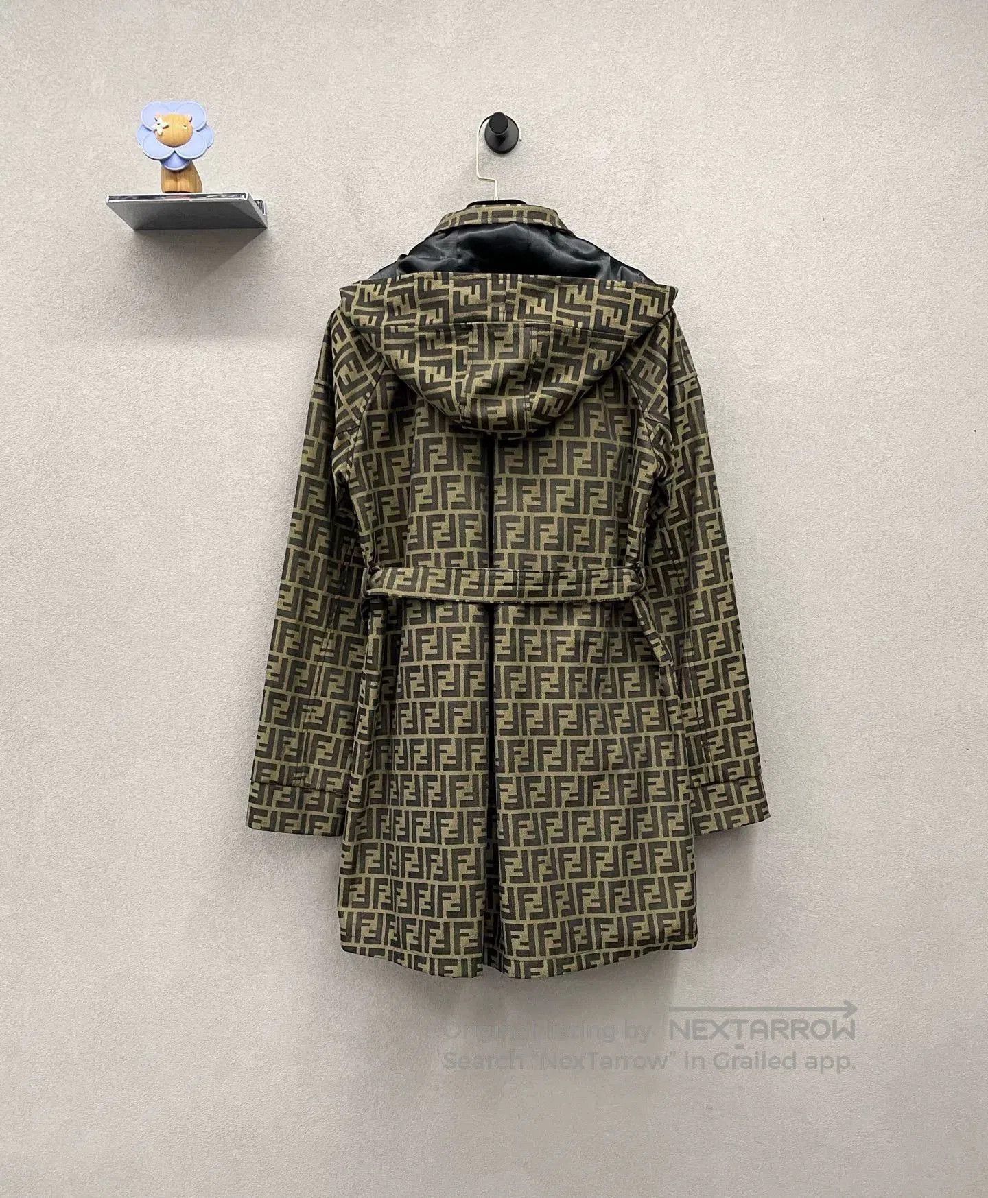Fendi Fendi. Size US M / EU 48-50 / 2 - 2 Thumbnail