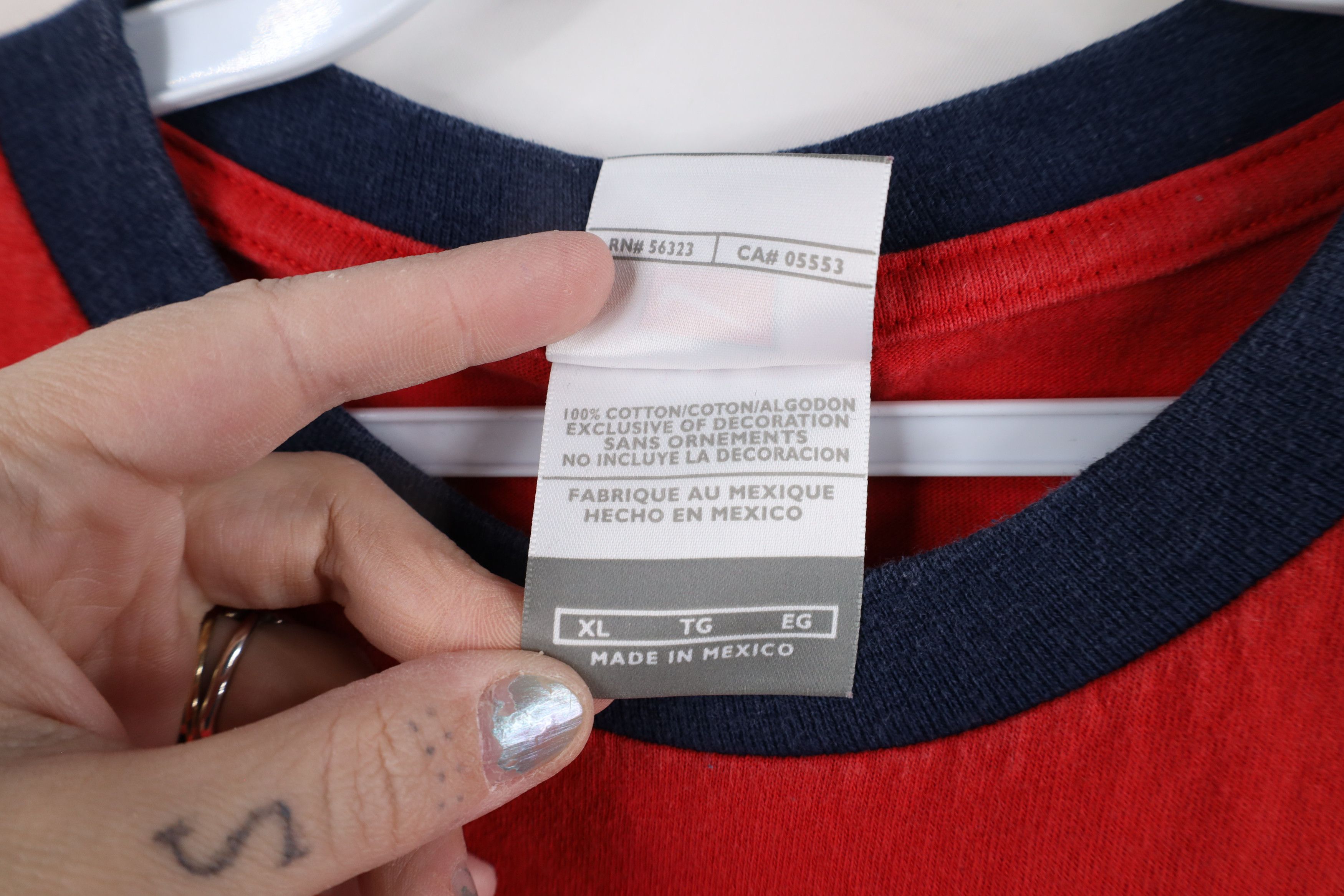 Nike Vintage Nike Travis Scott Swoosh Cleveland Indians T-Shirt Size US XL / EU 56 / 4 - 10 Thumbnail