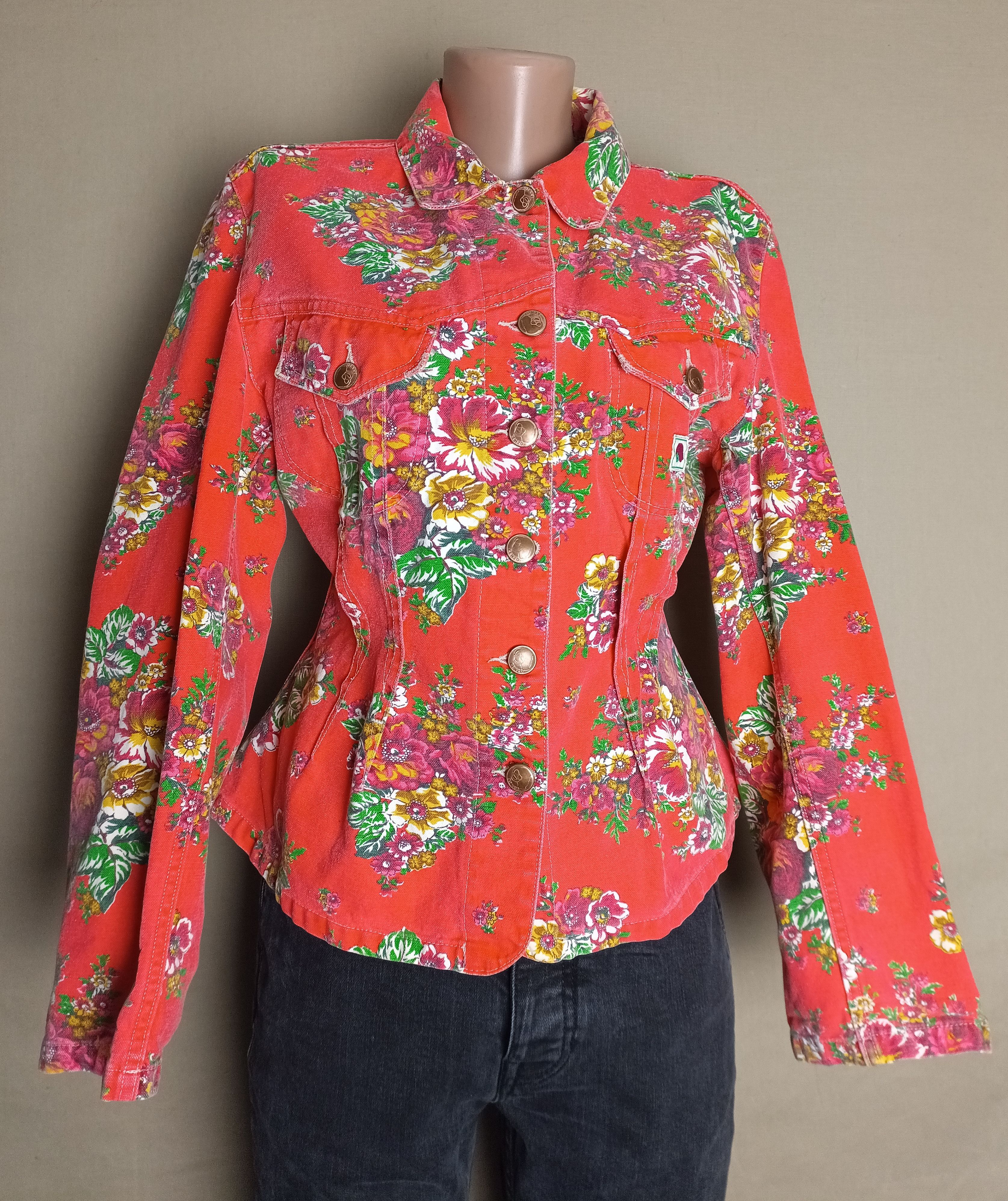 Kenzo × Vintage KENZO Jeans Vintage 90s Red Flower Print Denim Jacket Size L / US 10 / IT 46 - 1 Thumbnail