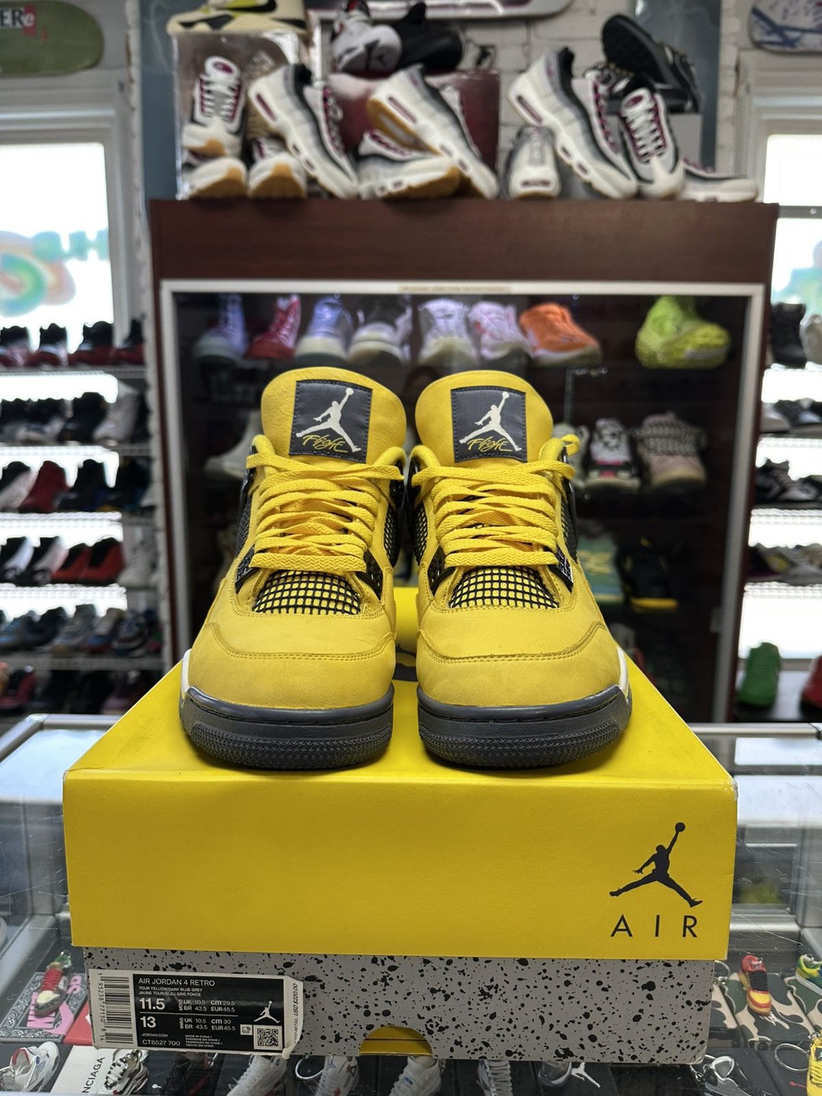 Jordan Brand Jordan 4 Retro ‘Lightning’ Size US 11.5 / EU 44-45 - 4 Thumbnail