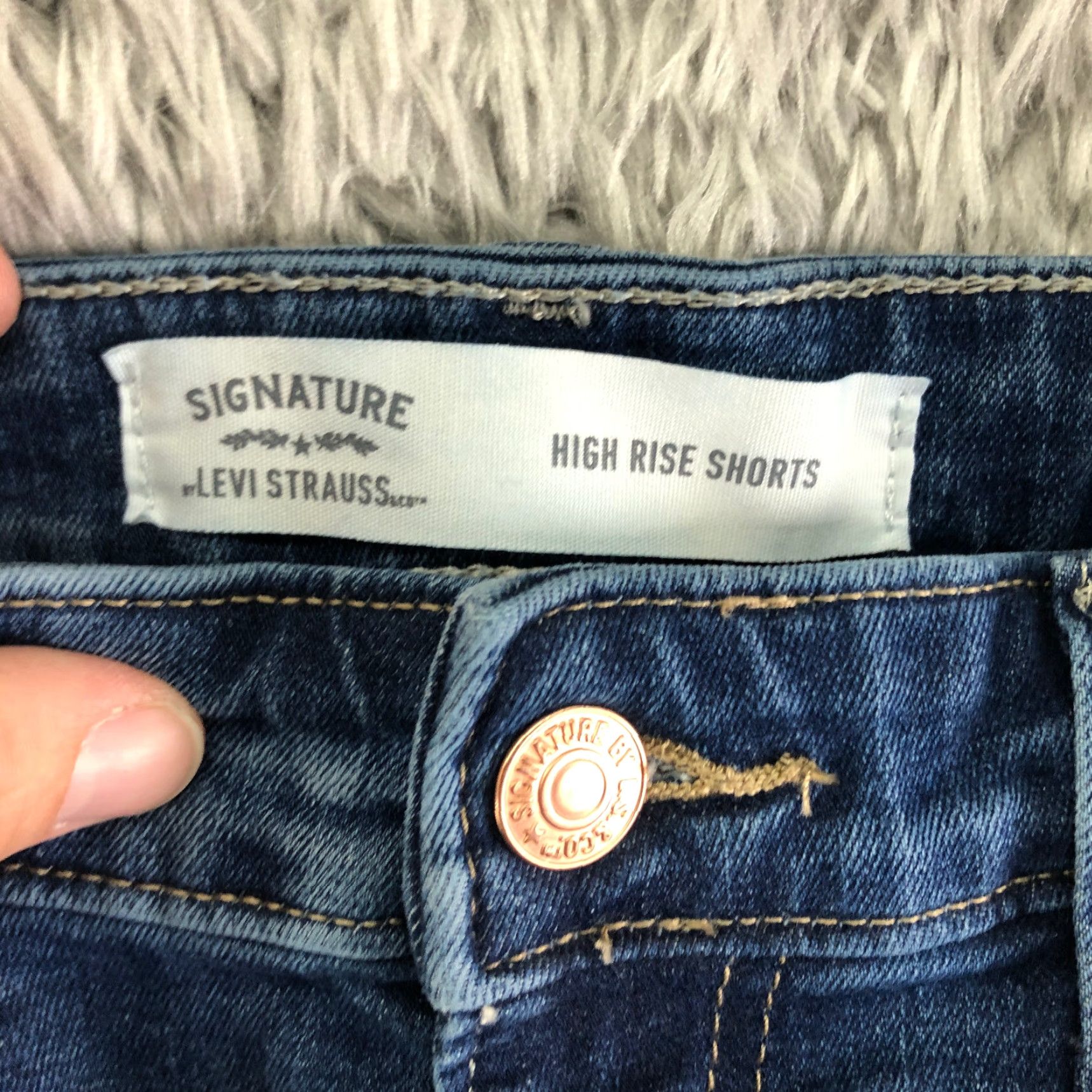 Levi's Levi's Signature Womens Size 6 High Rise Boyfriend Blue Denim Jean Shorts Size 28" / US 6 / IT 42 - 6 Thumbnail