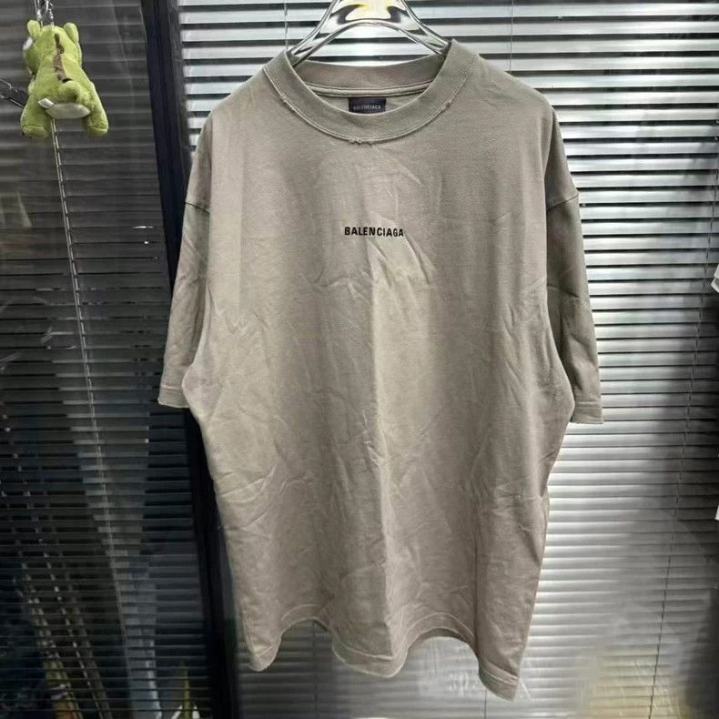 Balenciaga Short sleeves with small logo on the chest