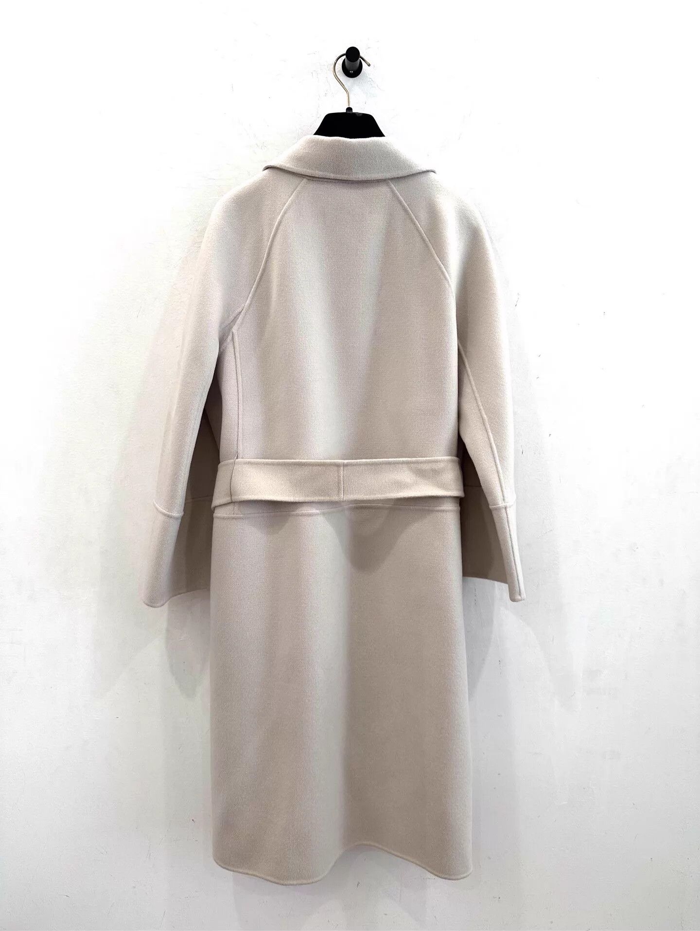 Max Mara MaxMara Women's Cream Wool Coat 42 Size M / US 6-8 / IT 42-44 - 2 Thumbnail