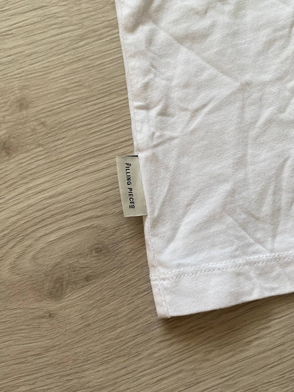 Filling Pieces Filling Pieces Centr Logo White Tee L Size US L / EU 52-54 / 3 - 5 Thumbnail