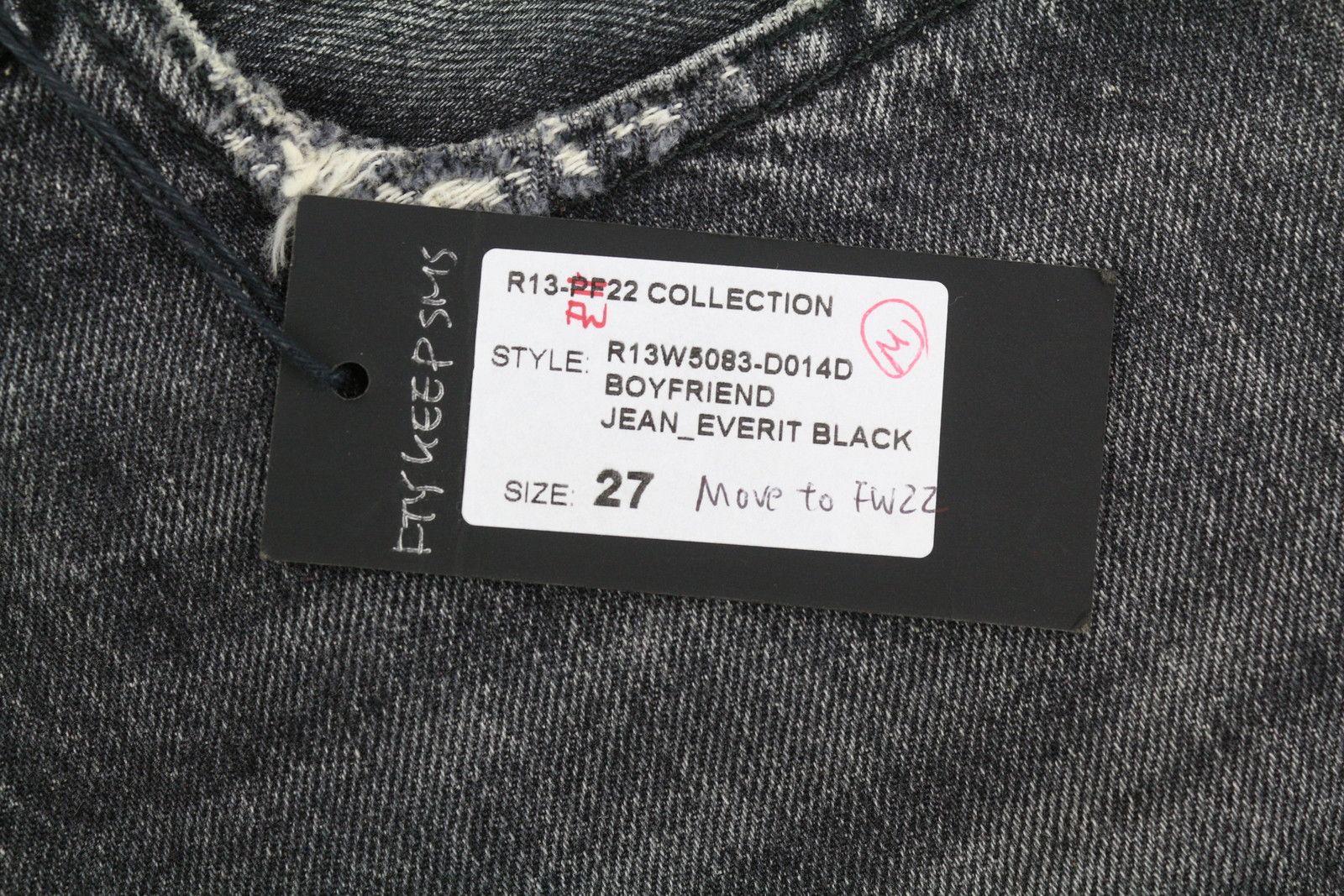 R13 BOYFRIEND 27 Distress Washed Ankle Cropped Eberit 84457 Size 27" / US 4 / IT 40 - 7 Thumbnail