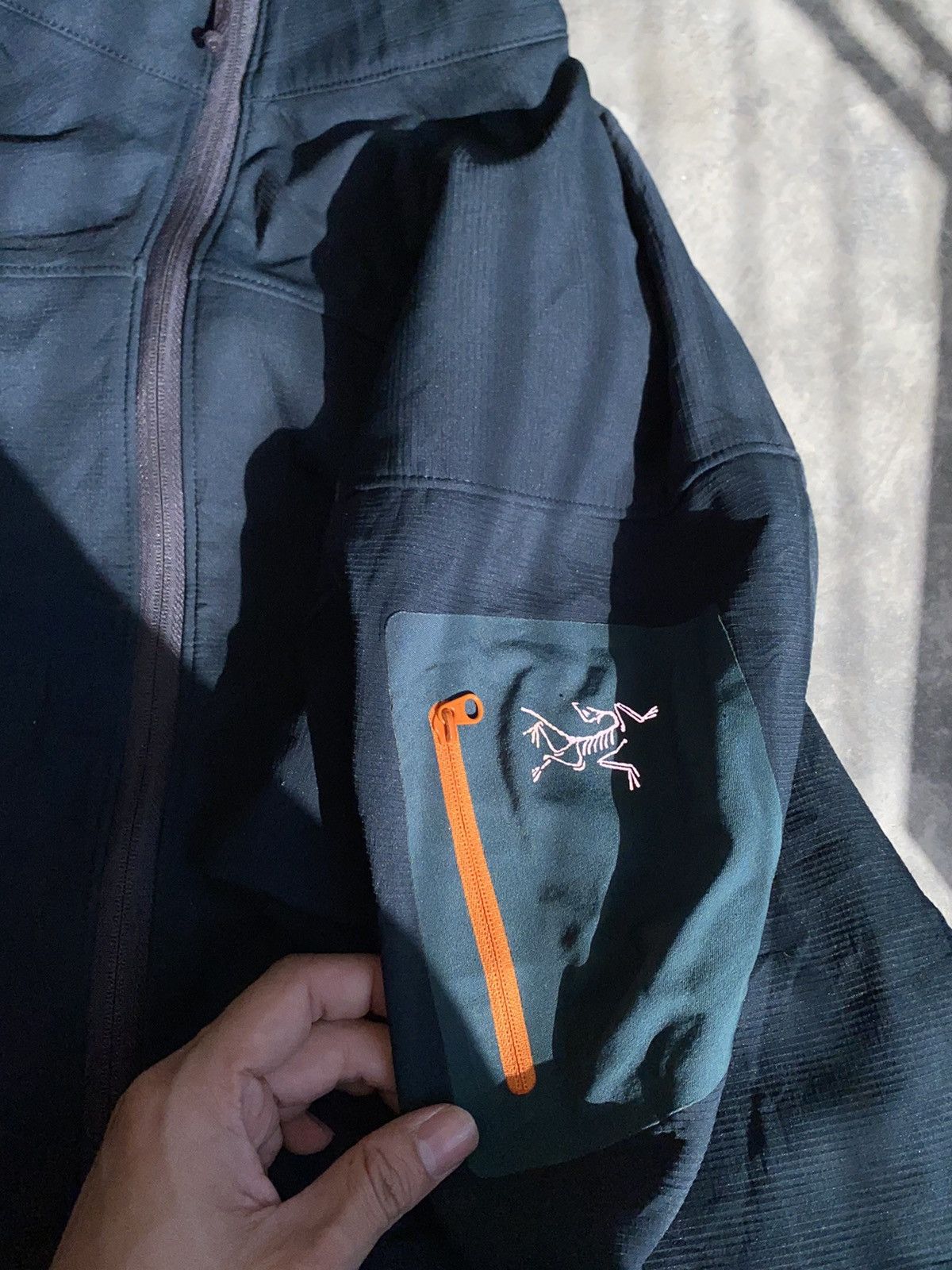 Arc'teryx × Goretex Arcteryx Epsilon AR Size US L / EU 52-54 / 3 - 3 Thumbnail