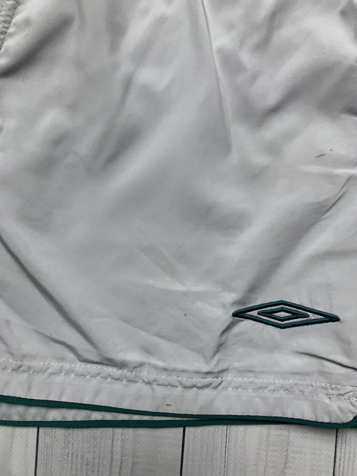 Umbro × Vintage Vintage Celtic soccer shorts size S rare grey Size US 30 / EU 46 - 3 Thumbnail