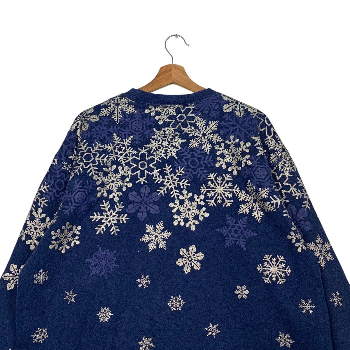 Vintage QUANTUM Snowflakes Logo Crewneck Pullover Sweater #2866-C129 Size US M / EU 48-50 / 2 - 12 Thumbnail