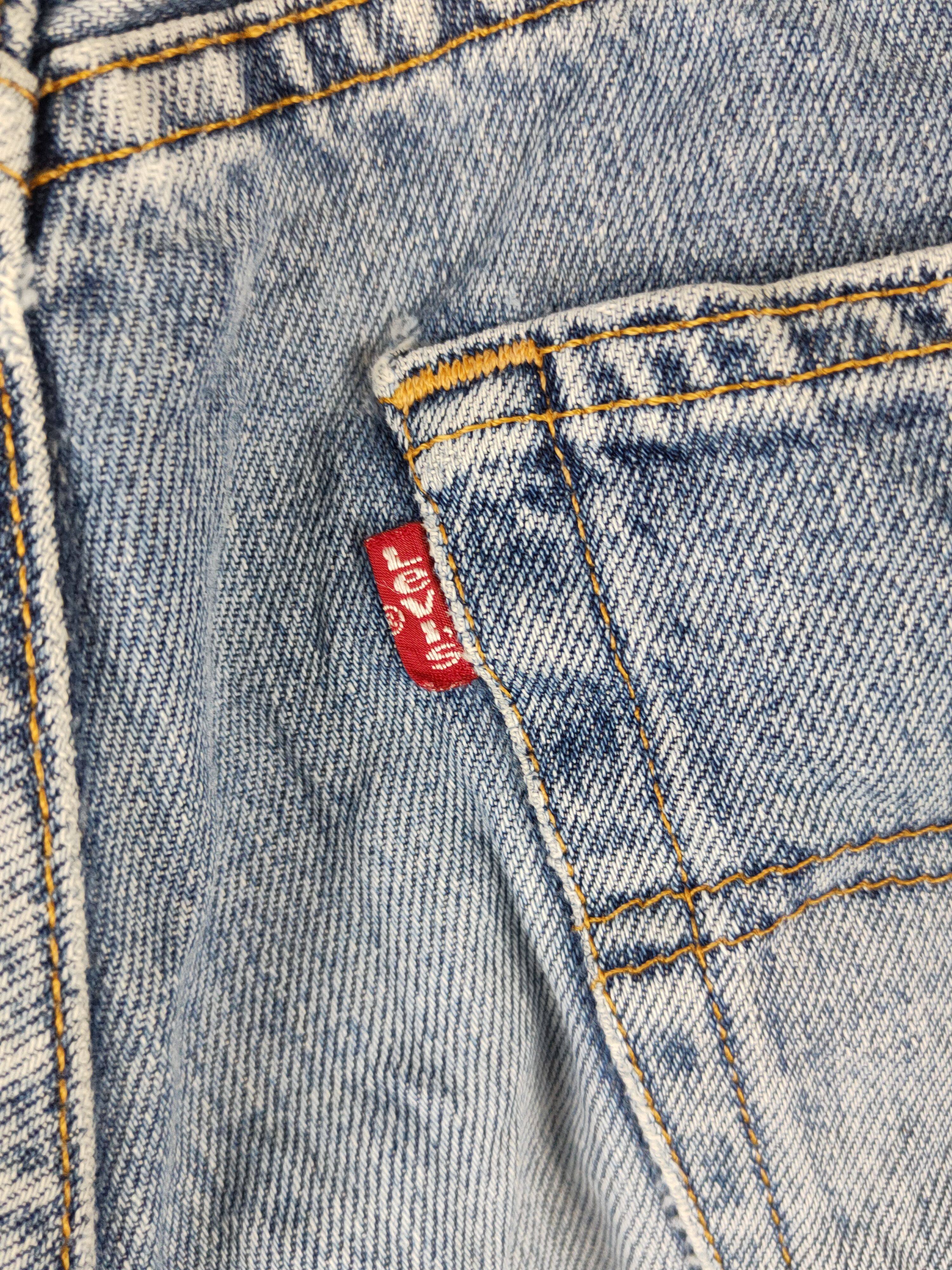 Levi's 501 Levi's vintage faded Blue Distressed Ripped Jeans #S1645 Size US 31 - 11 Thumbnail