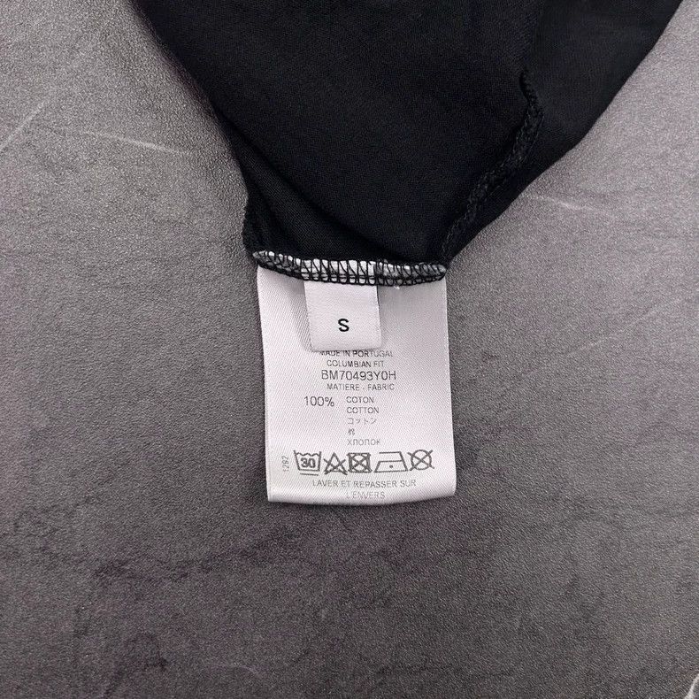 Givenchy Givenchy Big shark short-sleeve S size Size US S / EU 44-46 / 1 - 6 Thumbnail