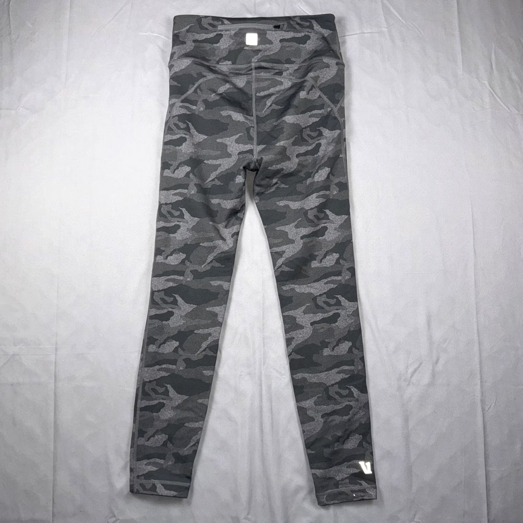 Vuori Vuori Leggings Womens XS Gray Camouflage Ankle High Rise Pull On Pocket Slim Athletic Training Running Yoga Shirt? Size 26" / US 2 / IT 38 - 2 Thumbnail