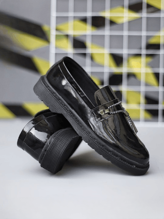 Leather Unisex Vertu Leather Loafer Black Size US 11 / EU 44 - 2 Thumbnail